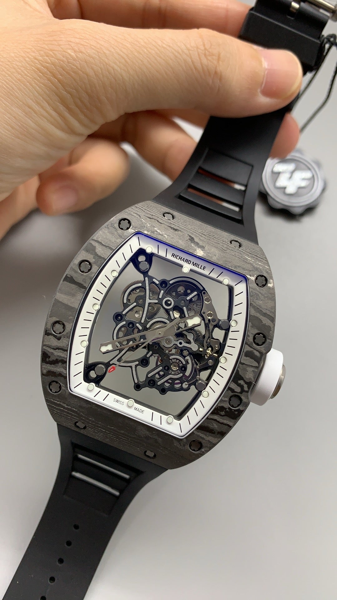 Richard Mille RM055 | 42MM | ตัวเรือนคาร์บอนไฟเบอร์ NTPT + โครงไทเทเนียม | หน้าปัดสเกเลตัน | กลไกไขลานมือ RMUL2