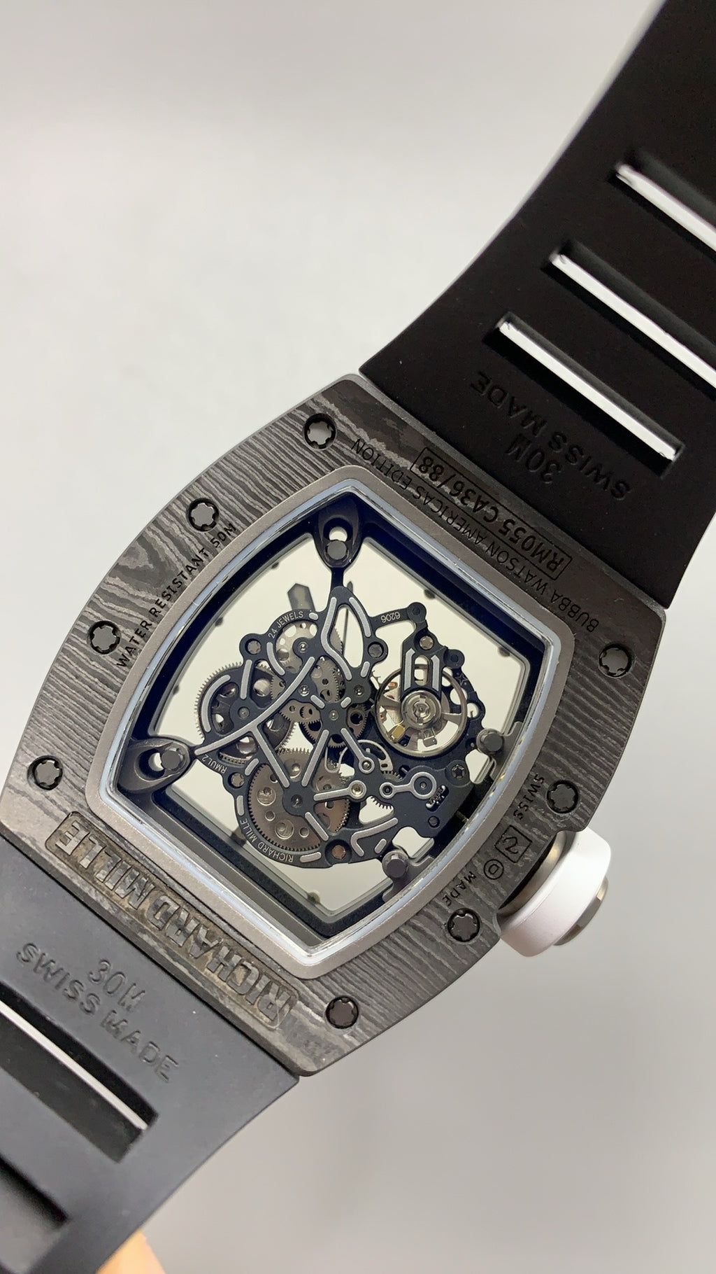 Richard Mille RM055 | 42MM | ตัวเรือนคาร์บอนไฟเบอร์ NTPT + โครงไทเทเนียม | หน้าปัดสเกเลตัน | กลไกไขลานมือ RMUL2