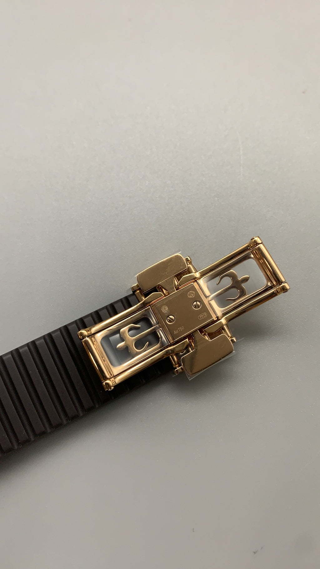 Patek Philippe Aquanaut 5167 | 40MM | ตัวเรือนสแตนเลสเคลือบสีโรสโกลด์ PVD | หน้าปัดสีน้ำตาล | สายยาง | กลไกอัตโนมัติ Cal.324 S C