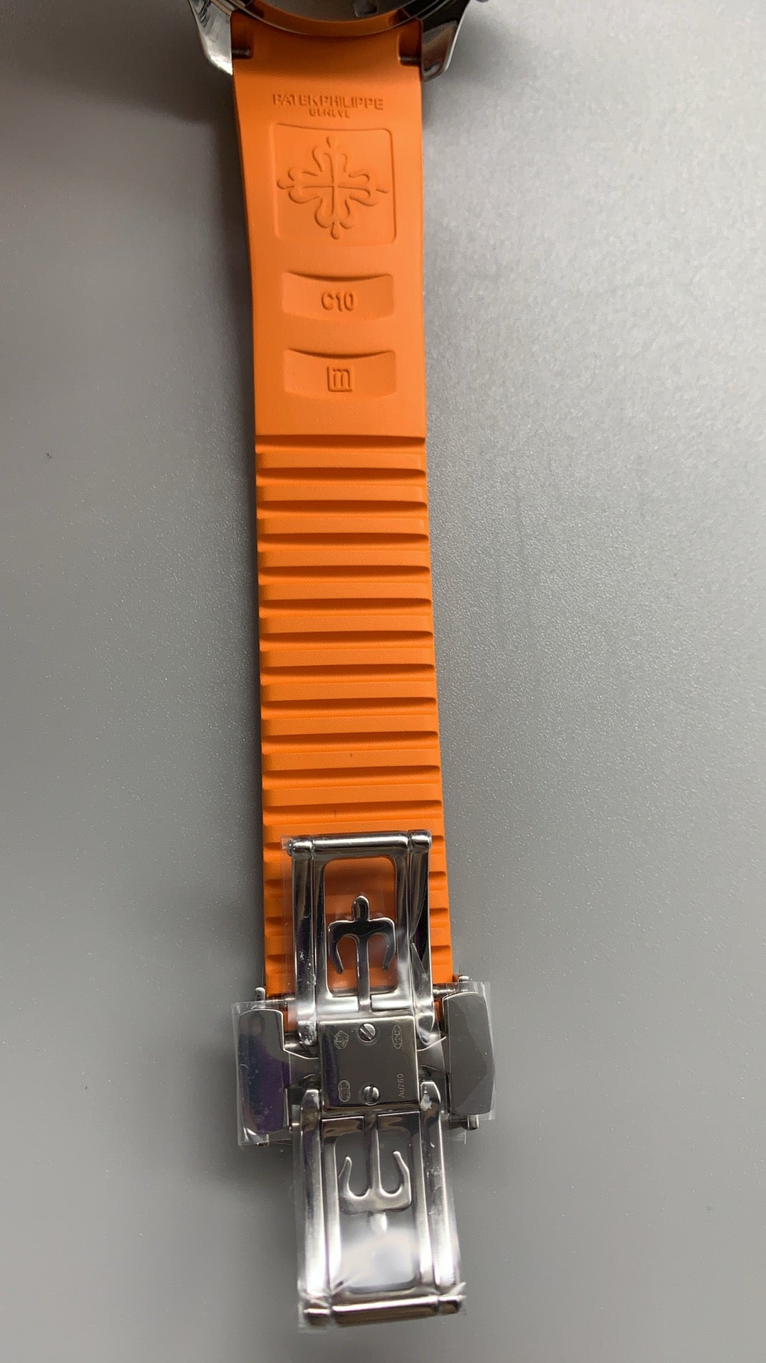 Patek Philippe Aquanaut 5968A | 42.2MM | หน้าปัดสีดำแต้มส้ม | สายยางสีส้ม | โครโนกราฟจับเวลา | กลไกอัตโนมัติ Cal.CH 28-520 C