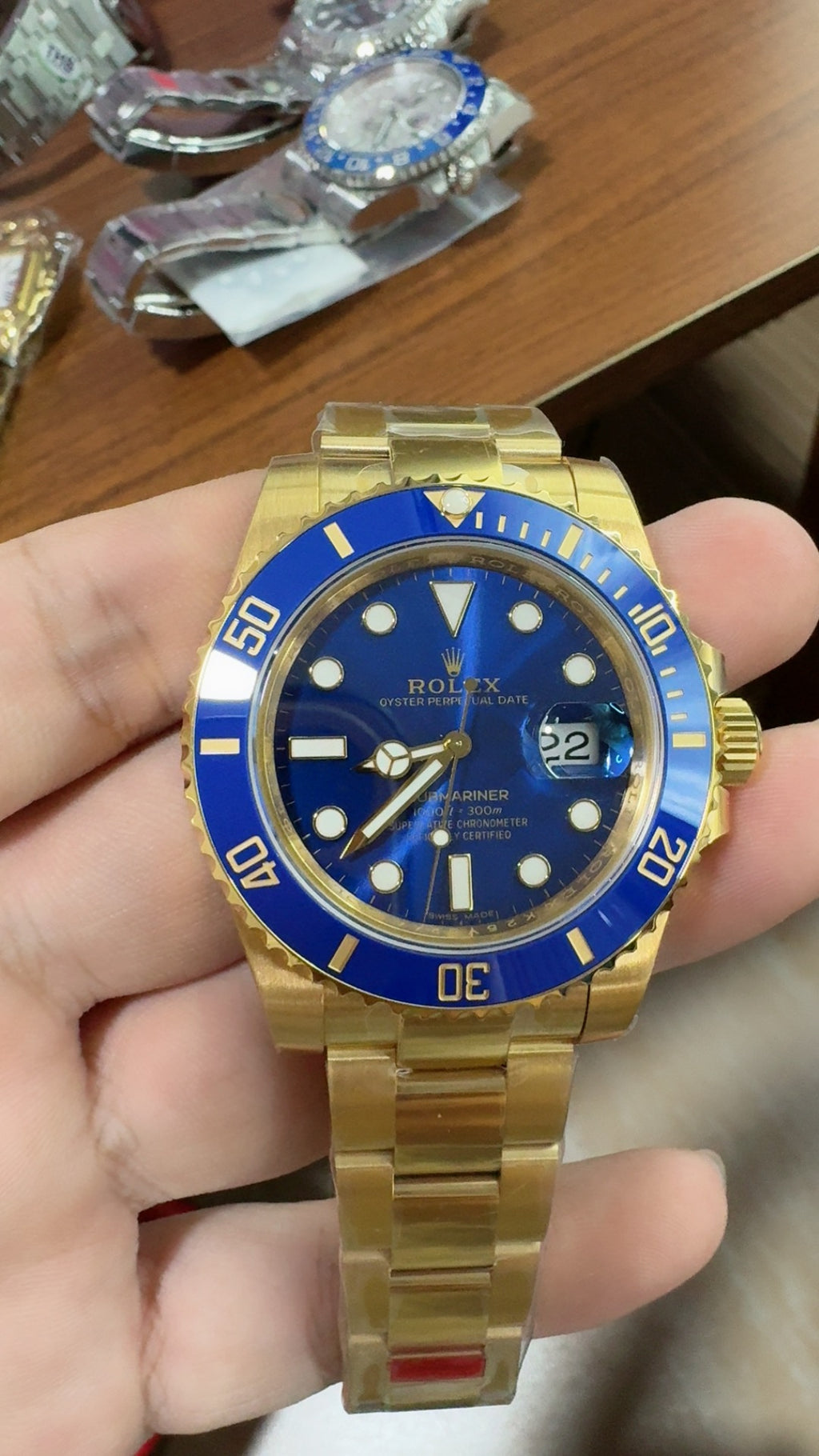 Rolex Submariner 40MM | หน้าปัดสีน้ำเงิน ขอบสีน้ำเงิน | ตัวเรือนสแตนเลสเคลือบสีทอง PVD