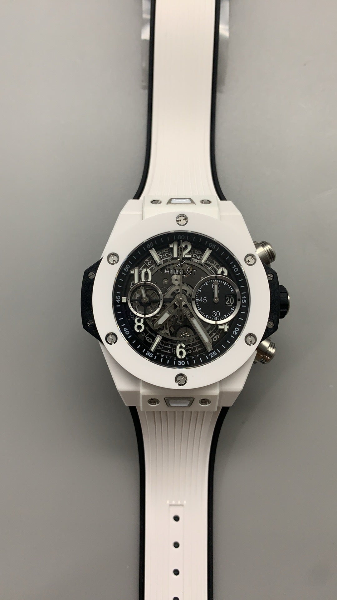 Hublot Big Bang Chronograph | 44MM | ตัวเรือนเซรามิกสีขาว | หน้าปัดสเกเลตัน | จับเวลา Chronograph | กลไกอัตโนมัติ HUB4100