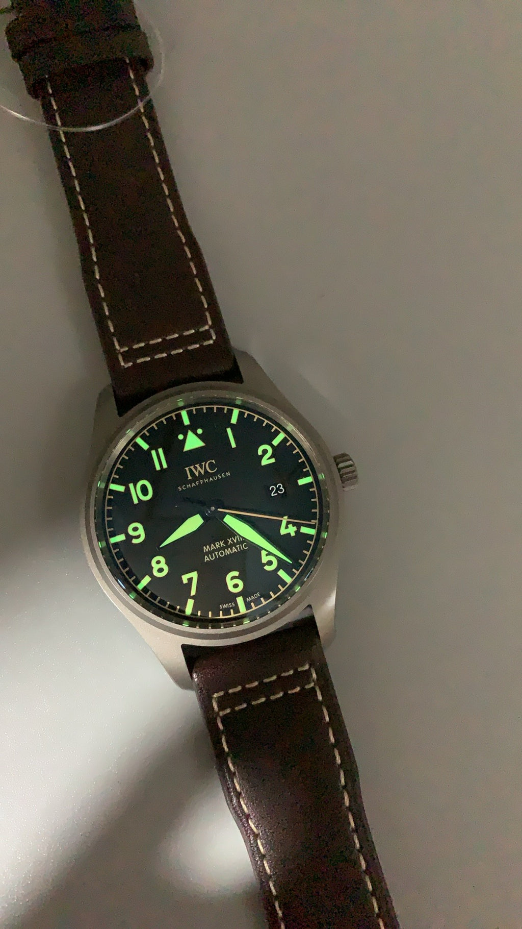 IWC Pilot's Watch Mark XVIII Heritage | 40MM | ตัวเรือนไทเทเนียม | ฟังก์ชันวันที่ | หน้าปัดสีน้ำตาล | สายหนังวัวสีน้ำตาล | กลไกอัตโนมัติ Cal.35111