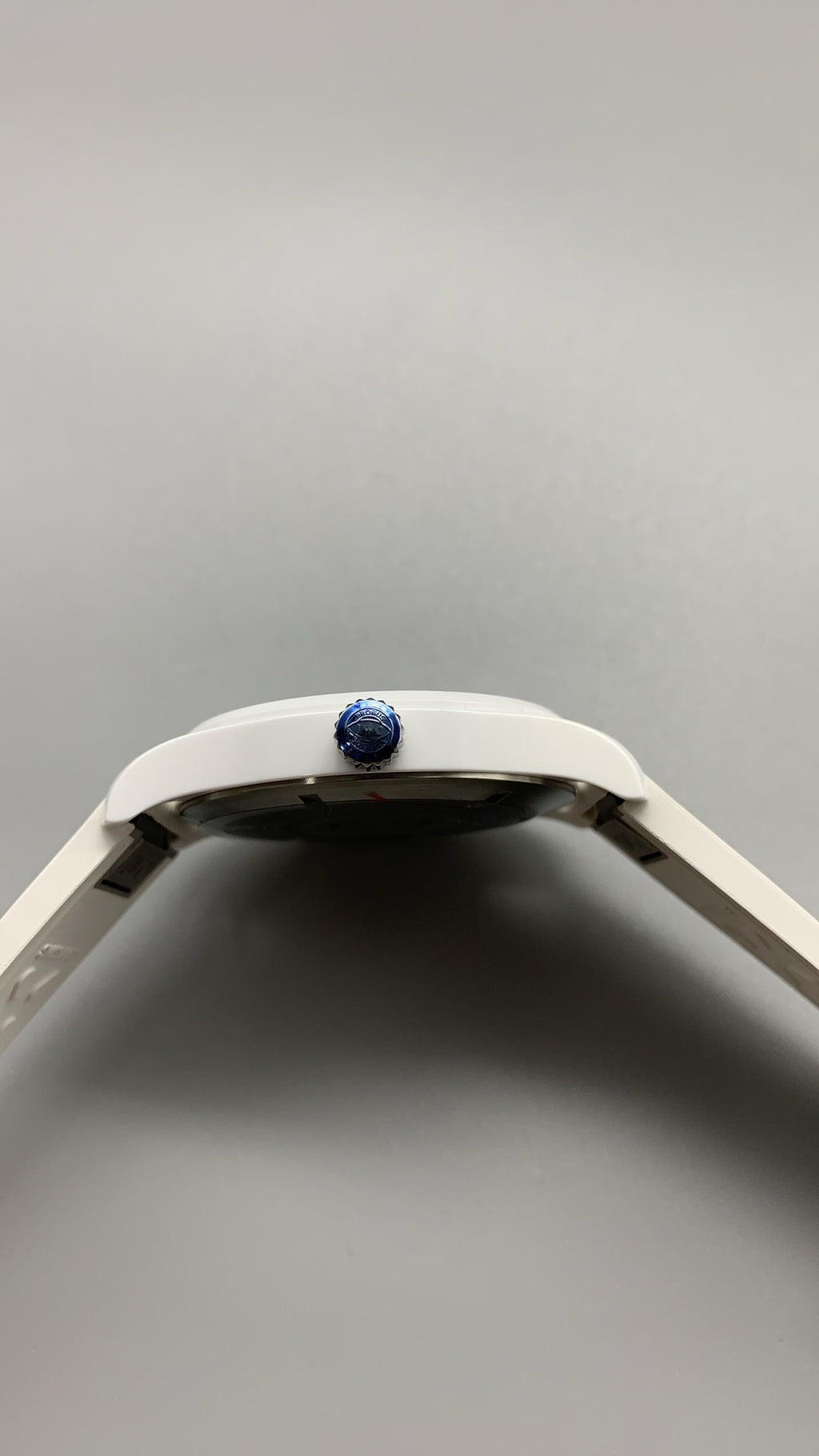 IWC Pilot's Watch Mark XVIII Top Gun | 40MM | ตัวเรือนเซรามิกสีดำ | ฟังก์ชันวันที่ | หน้าปัดสีดำ | สายผ้าไนลอนสีดำ | กลไกอัตโนมัติ Cal.35111