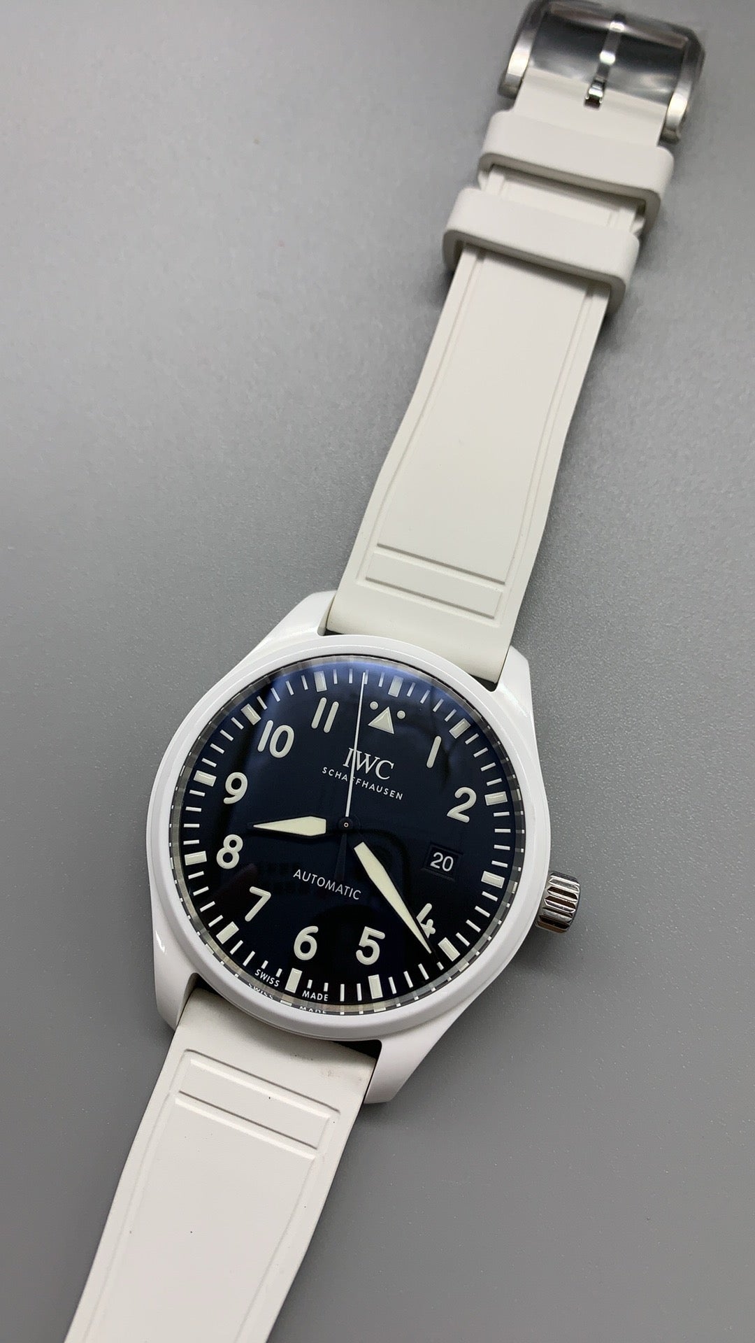 IWC Pilot's Watch Mark XVIII Top Gun | 40MM | ตัวเรือนเซรามิกสีดำ | ฟังก์ชันวันที่ | หน้าปัดสีดำ | สายผ้าไนลอนสีดำ | กลไกอัตโนมัติ Cal.35111