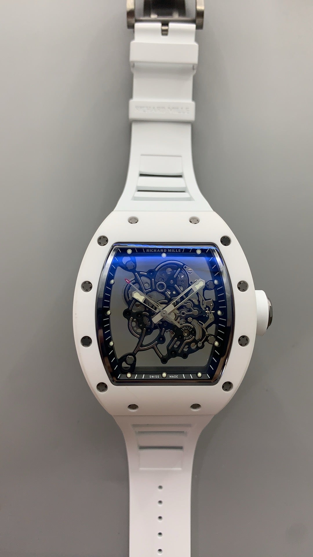 Richard Mille RM055 | 42MM | ตัวเรือนเซรามิกสีขาว + โครงไทเทเนียม | หน้าปัดสเกเลตัน | กลไกไขลานมือ RMUL2