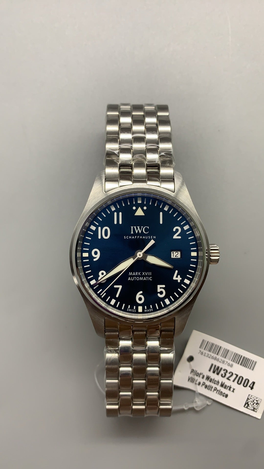 IWC Pilot's Watch Mark XVIII | 40MM | ตัวเรือนสแตนเลสสตีล | ฟังก์ชันวันที่ | หน้าปัดสีดำ | สายหนังวัวสีดำ | กลไกอัตโนมัติ Cal.35111