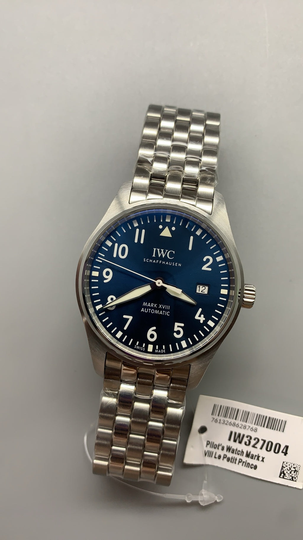 IWC Pilot's Watch Mark XVIII | 40MM | ตัวเรือนสแตนเลสสตีล | ฟังก์ชันวันที่ | หน้าปัดสีดำ | สายหนังวัวสีดำ | กลไกอัตโนมัติ Cal.35111