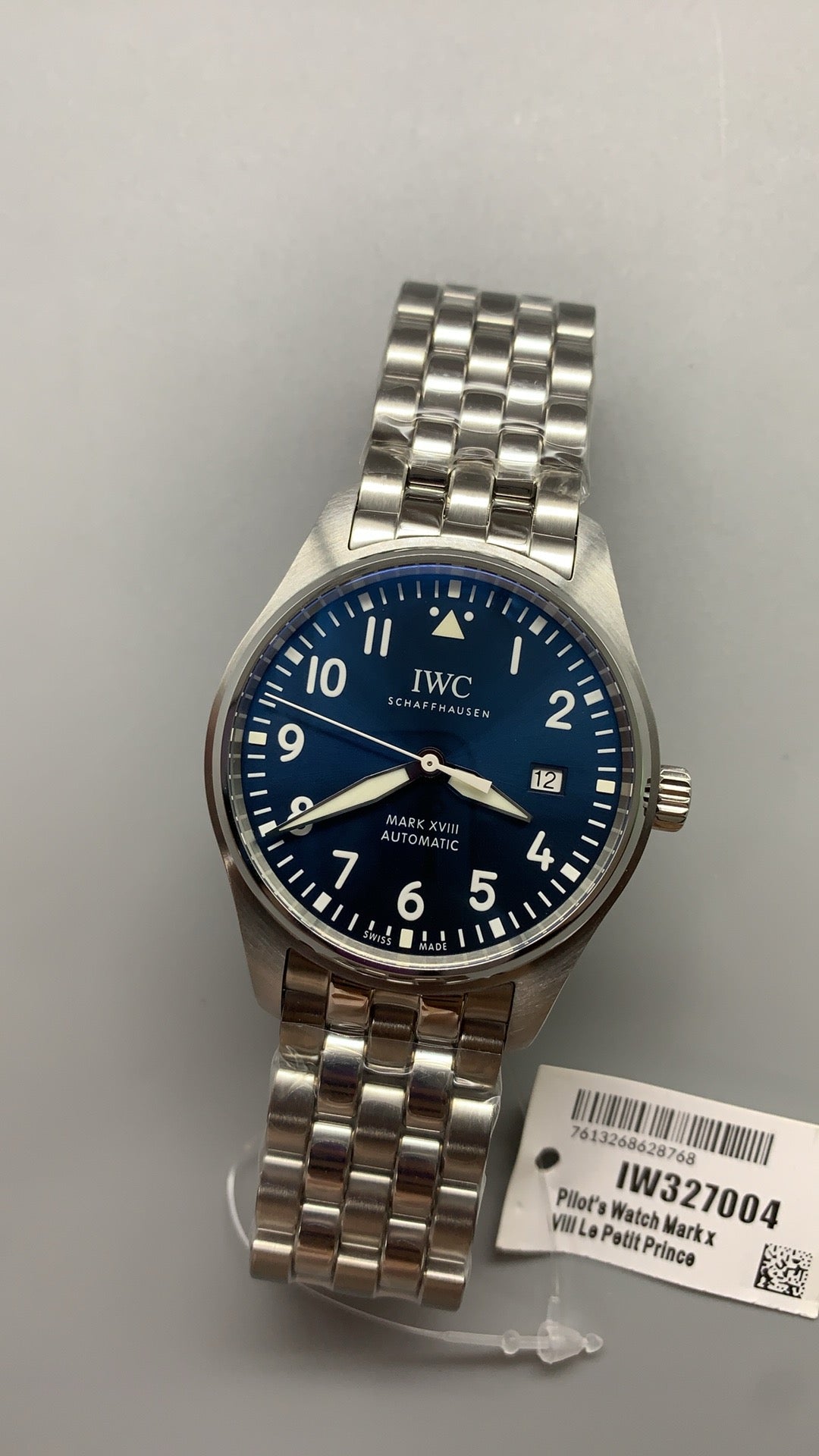 IWC Pilot's Watch Mark XVIII | 40MM | ตัวเรือนสแตนเลสสตีล | ฟังก์ชันวันที่ | หน้าปัดสีดำ | สายหนังวัวสีดำ | กลไกอัตโนมัติ Cal.35111
