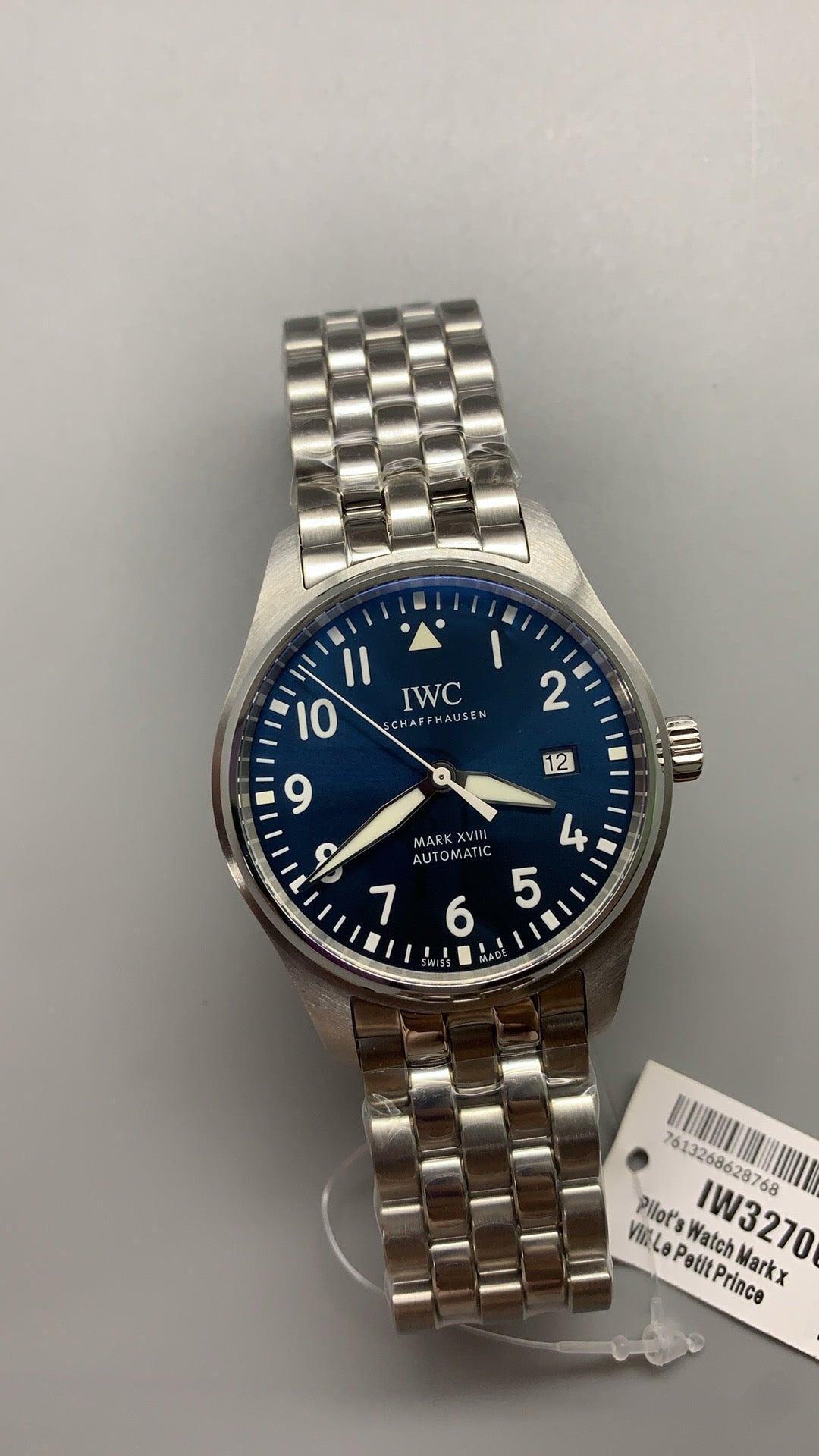 IWC Pilot's Watch Mark XVIII | 40MM | ตัวเรือนสแตนเลสสตีล | ฟังก์ชันวันที่ | หน้าปัดสีดำ | สายหนังวัวสีดำ | กลไกอัตโนมัติ Cal.35111