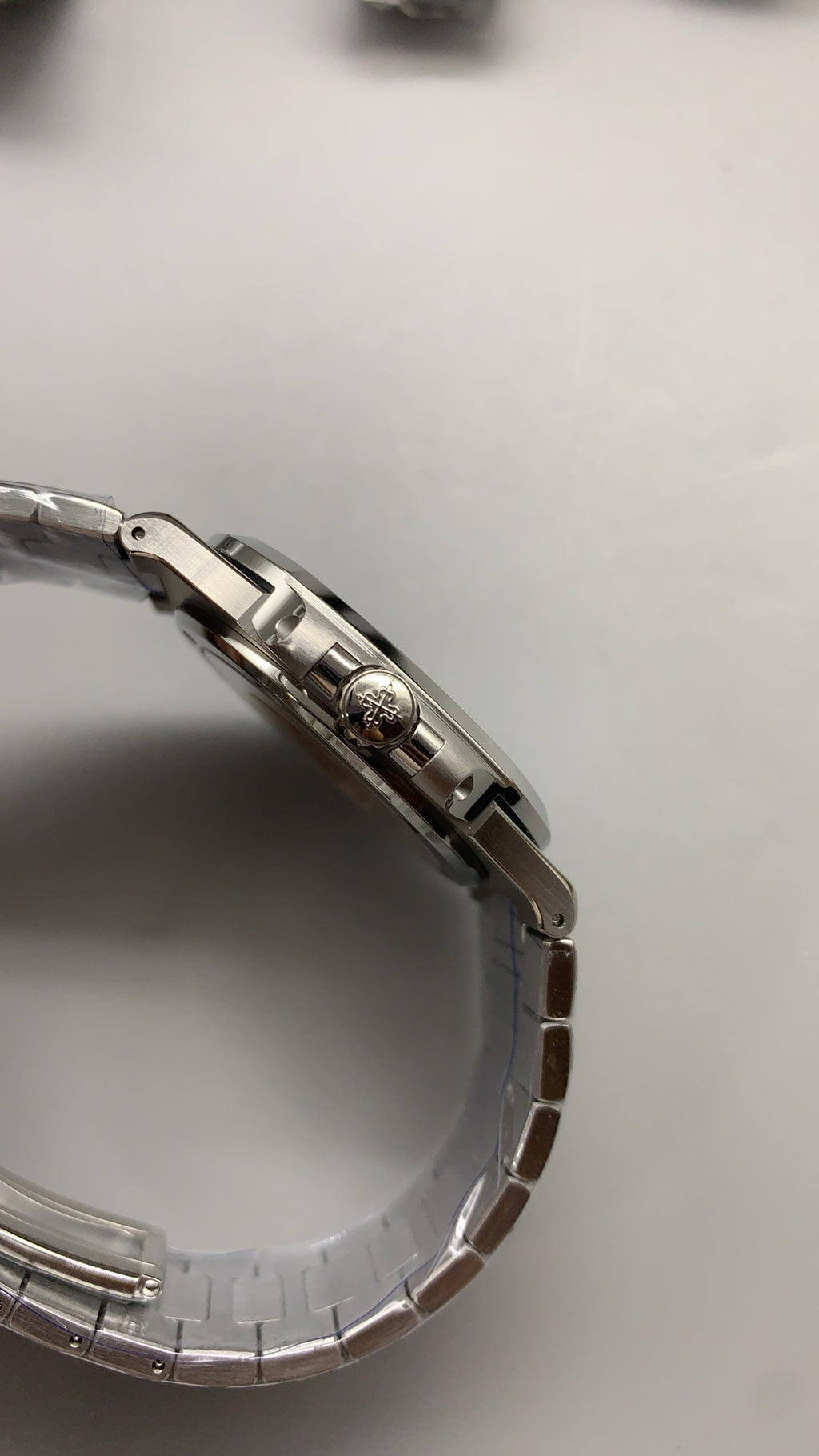 Patek Philippe Nautilus 5711 | 40MM | หน้าปัดสีน้ำเงินลายริ้ว | กลไกอัตโนมัติ Cal.324 S C