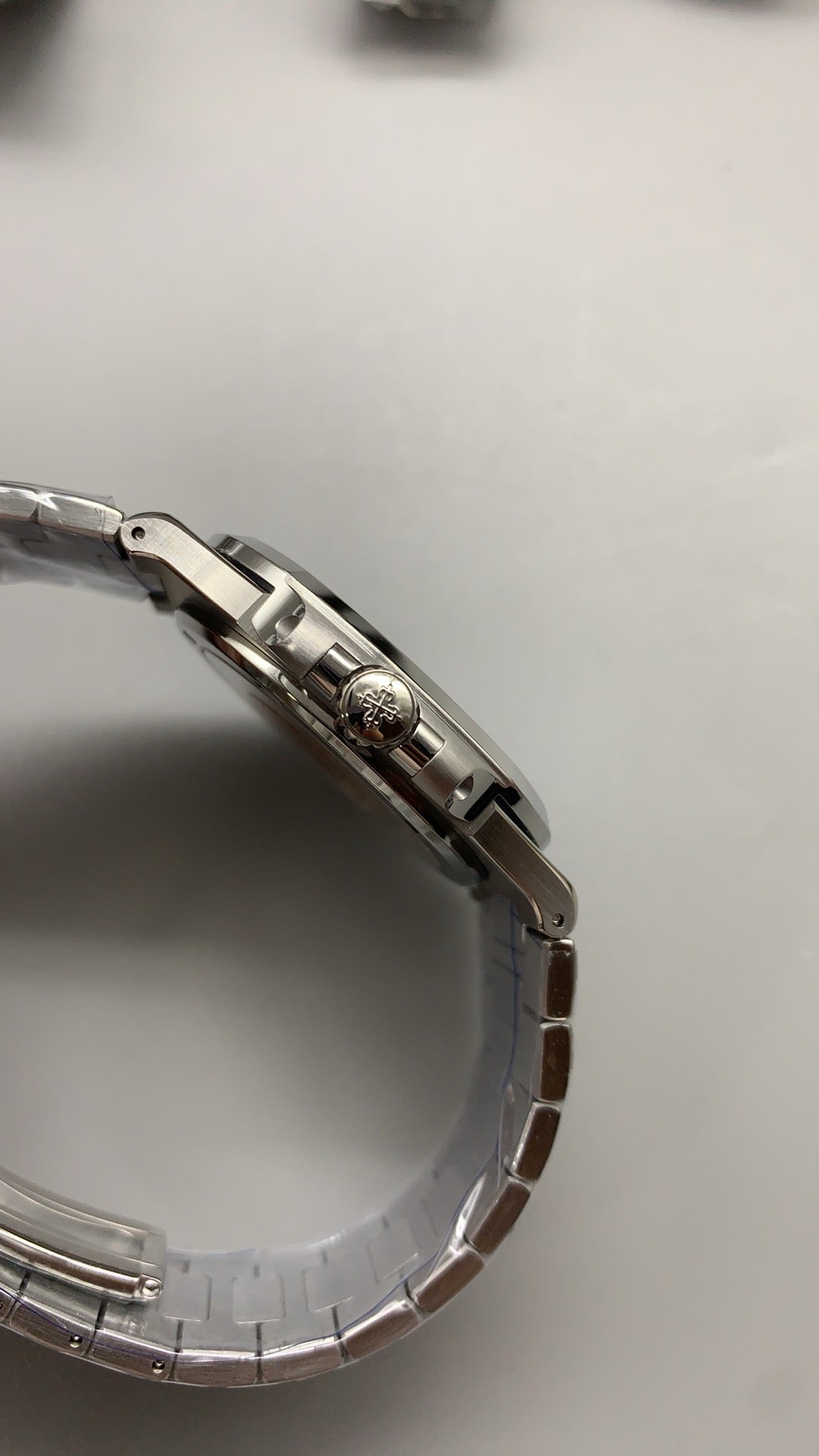 Patek Philippe Nautilus 5711 | 40MM | หน้าปัดสีน้ำเงินลายริ้ว | กลไกอัตโนมัติ Cal.324 S C