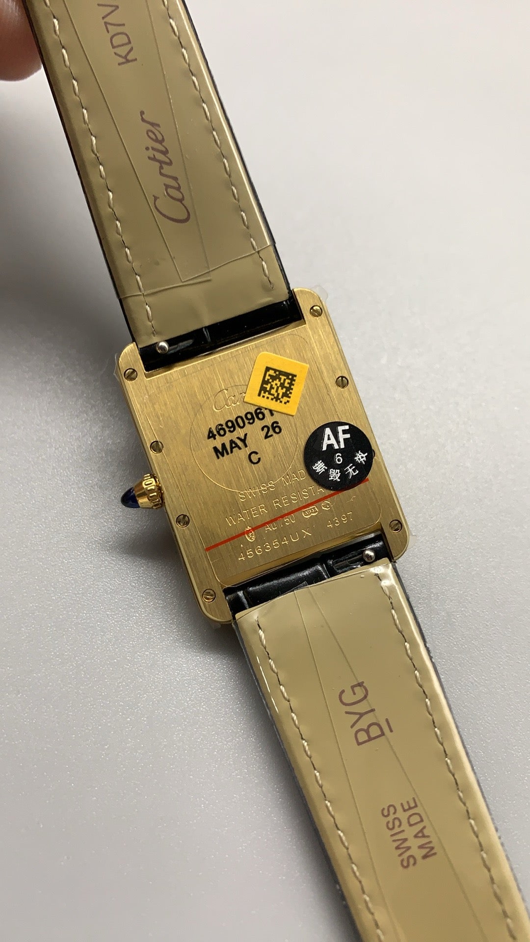Cartier Tank Must de Cartier | ขนาดกลาง 33×25 มม. | สีโกลด์ | อัตโนมัติ
