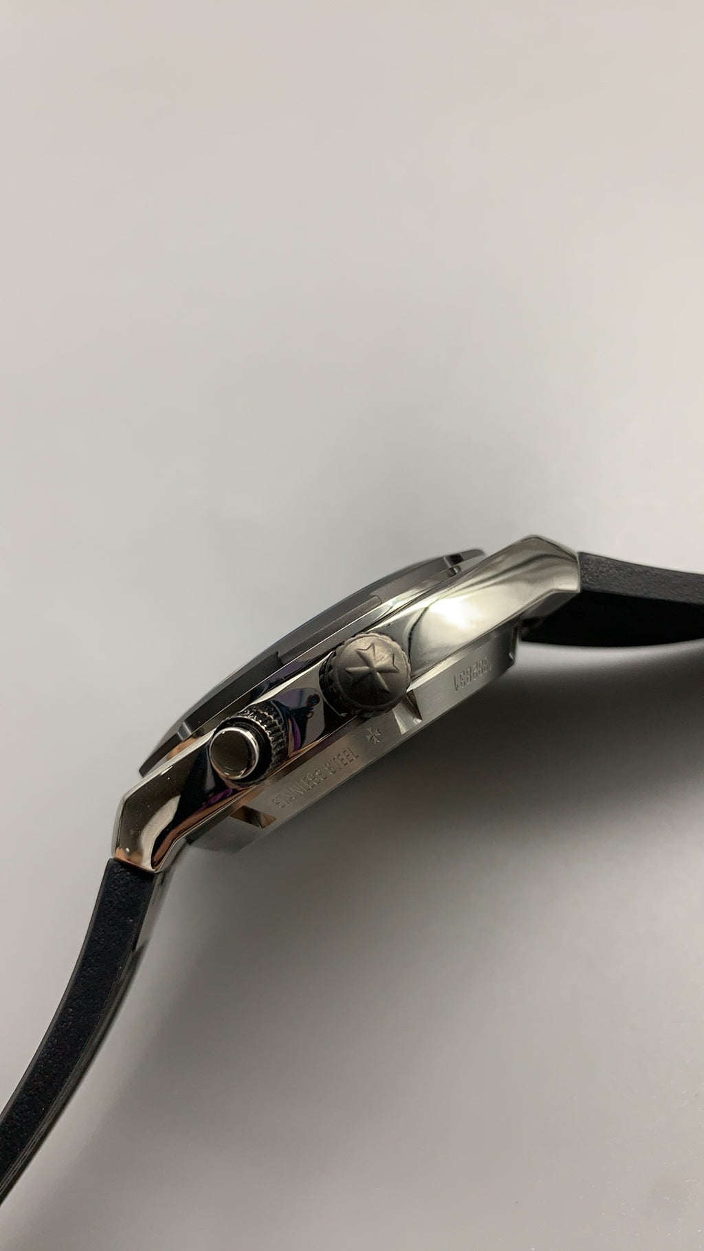 Vacheron Constantin Overseas Dual Time 7900V | 41MM | ตัวเรือนสแตนเลสสตีล | ฟังก์ชันเวลา 2 เขต | หน้าปัดสีน้ำเงิน | กลไกอัตโนมัติ Cal.5110 DT