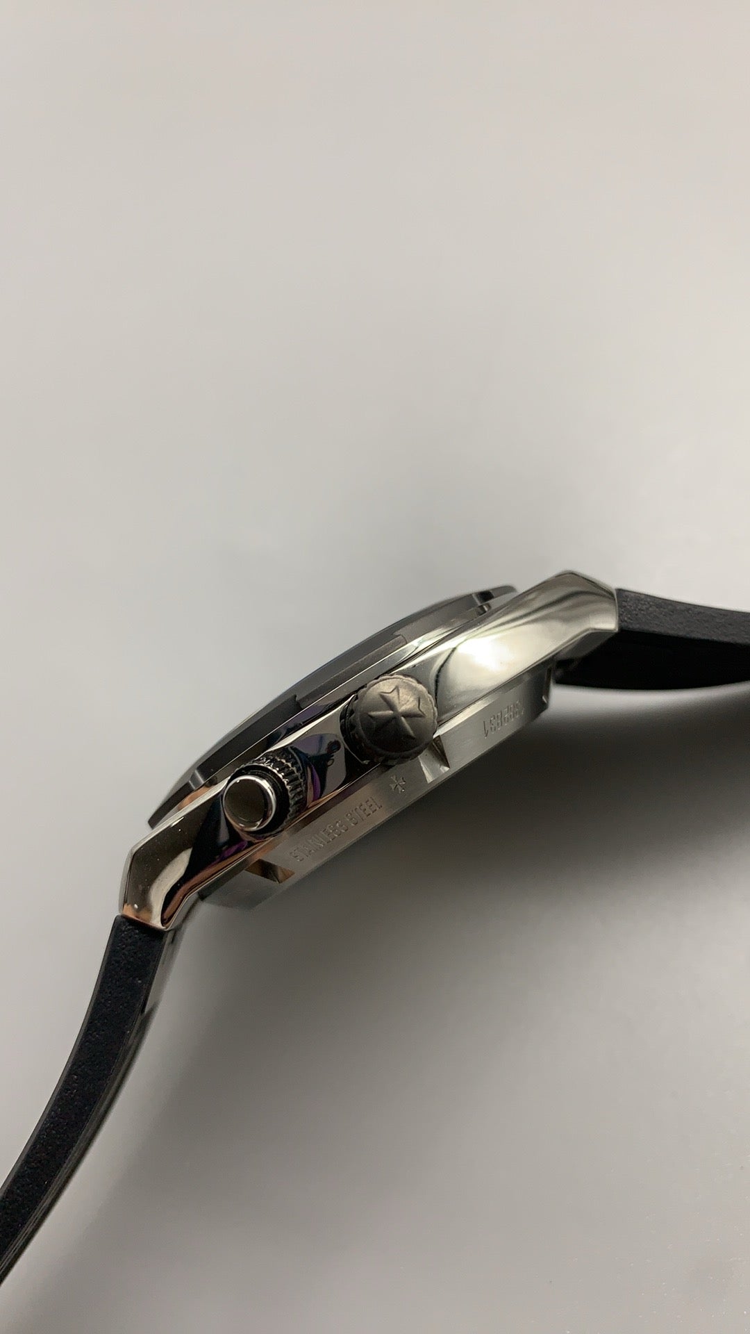 Vacheron Constantin Overseas Dual Time 7900V | 41MM | ตัวเรือนสแตนเลสสตีล | ฟังก์ชันเวลา 2 เขต | หน้าปัดสีน้ำเงิน | กลไกอัตโนมัติ Cal.5110 DT