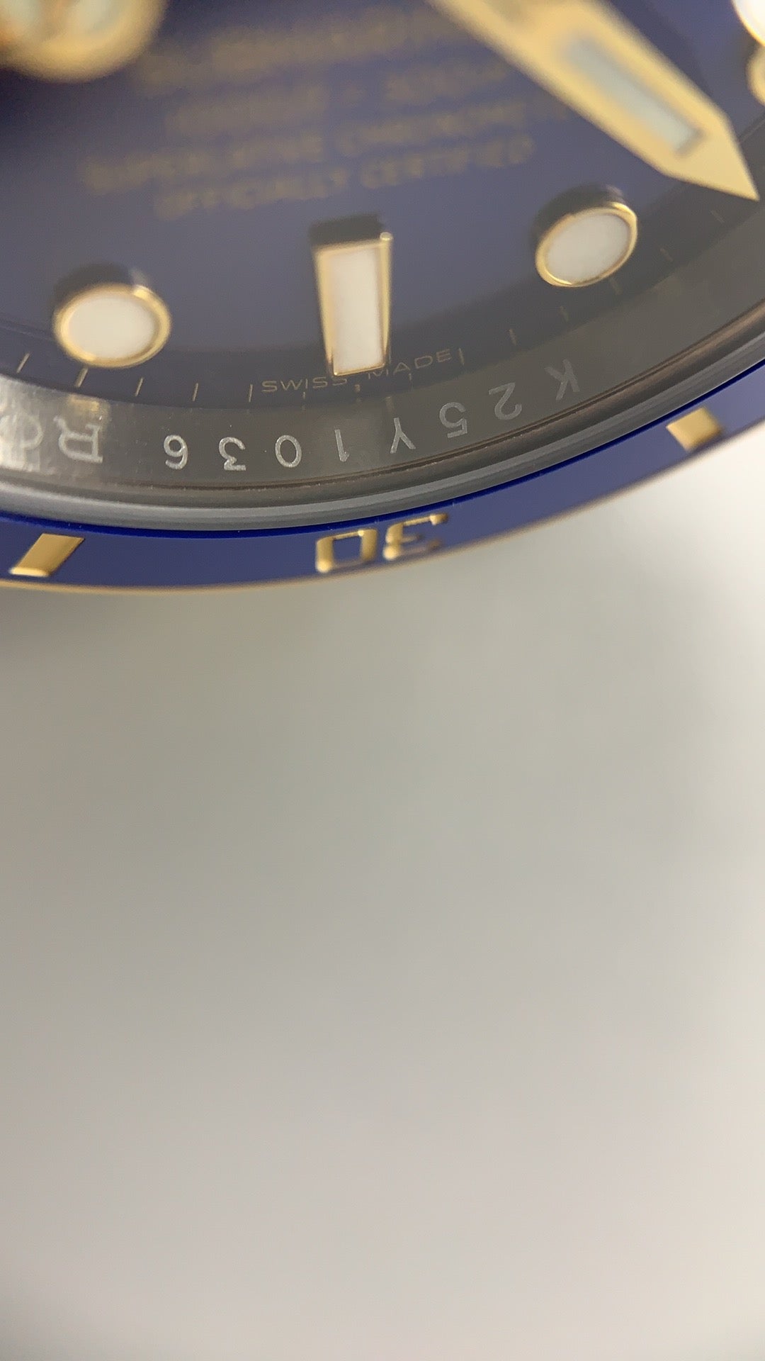 Rolex Submariner 41MM | หน้าปัดสีน้ำเงิน ขอบสีน้ำเงิน | ตัวเรือนทูโทนสแตนเลสเคลือบสีทอง PVD