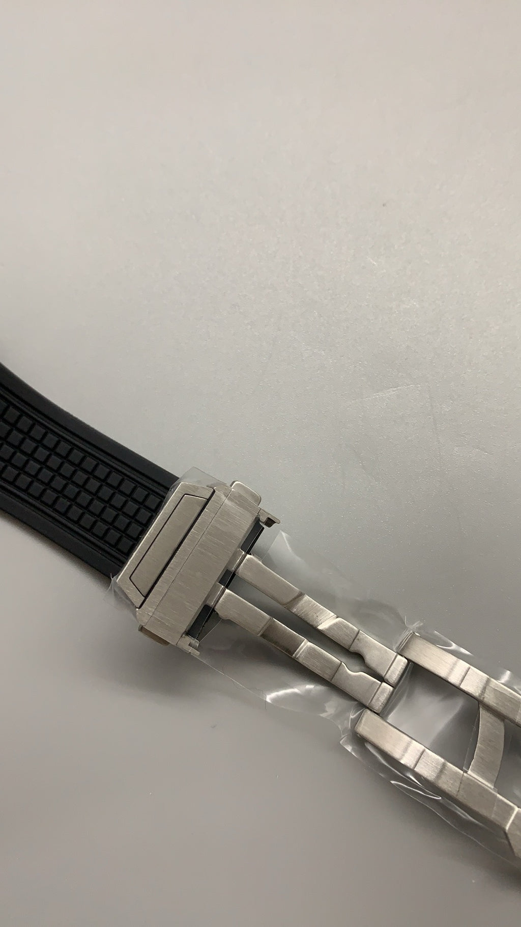 Hublot Spirit of Big Bang | 42MM | ตัวเรือนไทเทเนียมทรงถังไวน์ (Tonneau) | หน้าปัดสเกเลตัน | จับเวลา Chronograph | กลไกอัตโนมัติ HUB4700