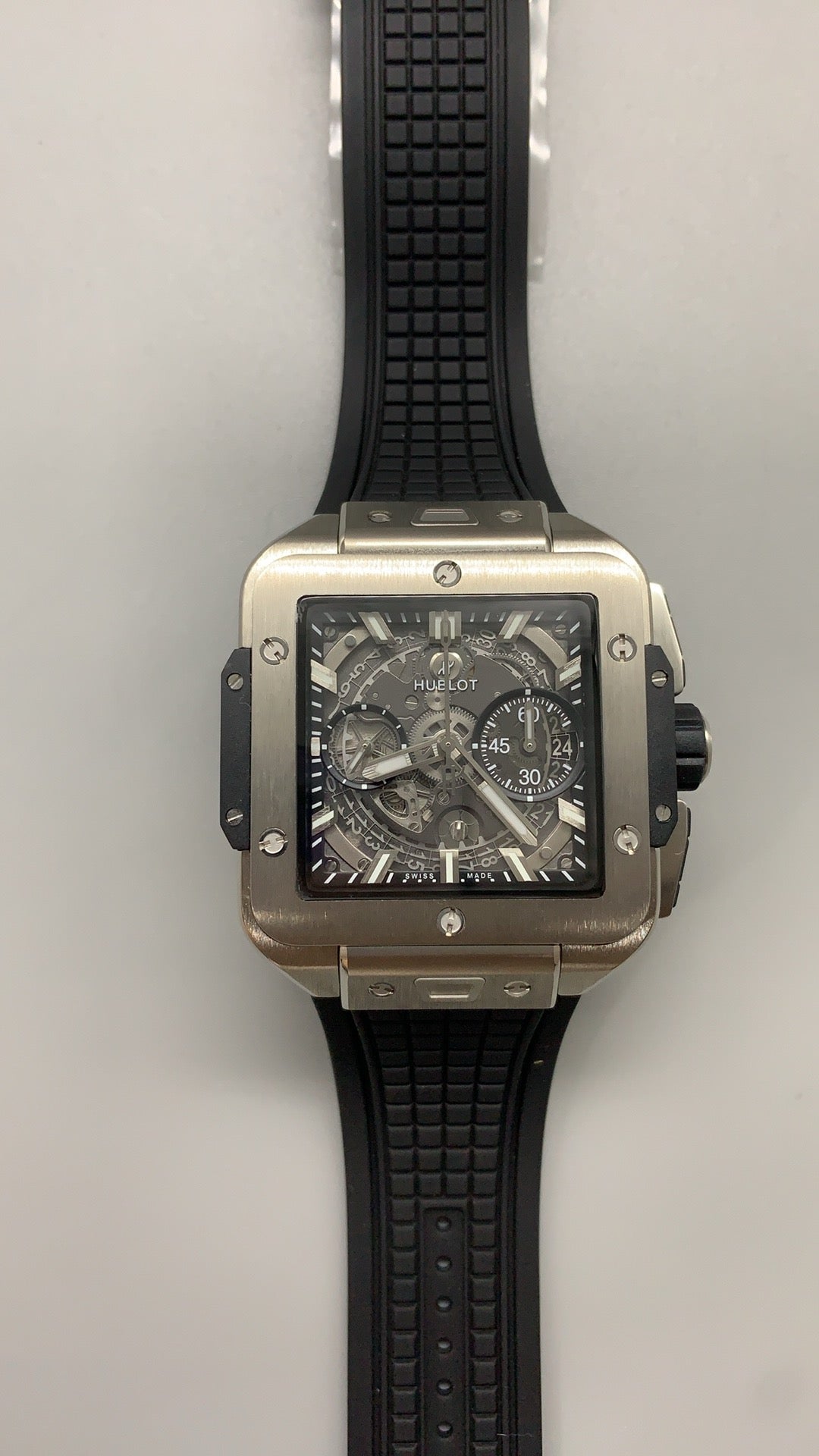 Hublot Spirit of Big Bang | 42MM | ตัวเรือนไทเทเนียมทรงถังไวน์ (Tonneau) | หน้าปัดสเกเลตัน | จับเวลา Chronograph | กลไกอัตโนมัติ HUB4700