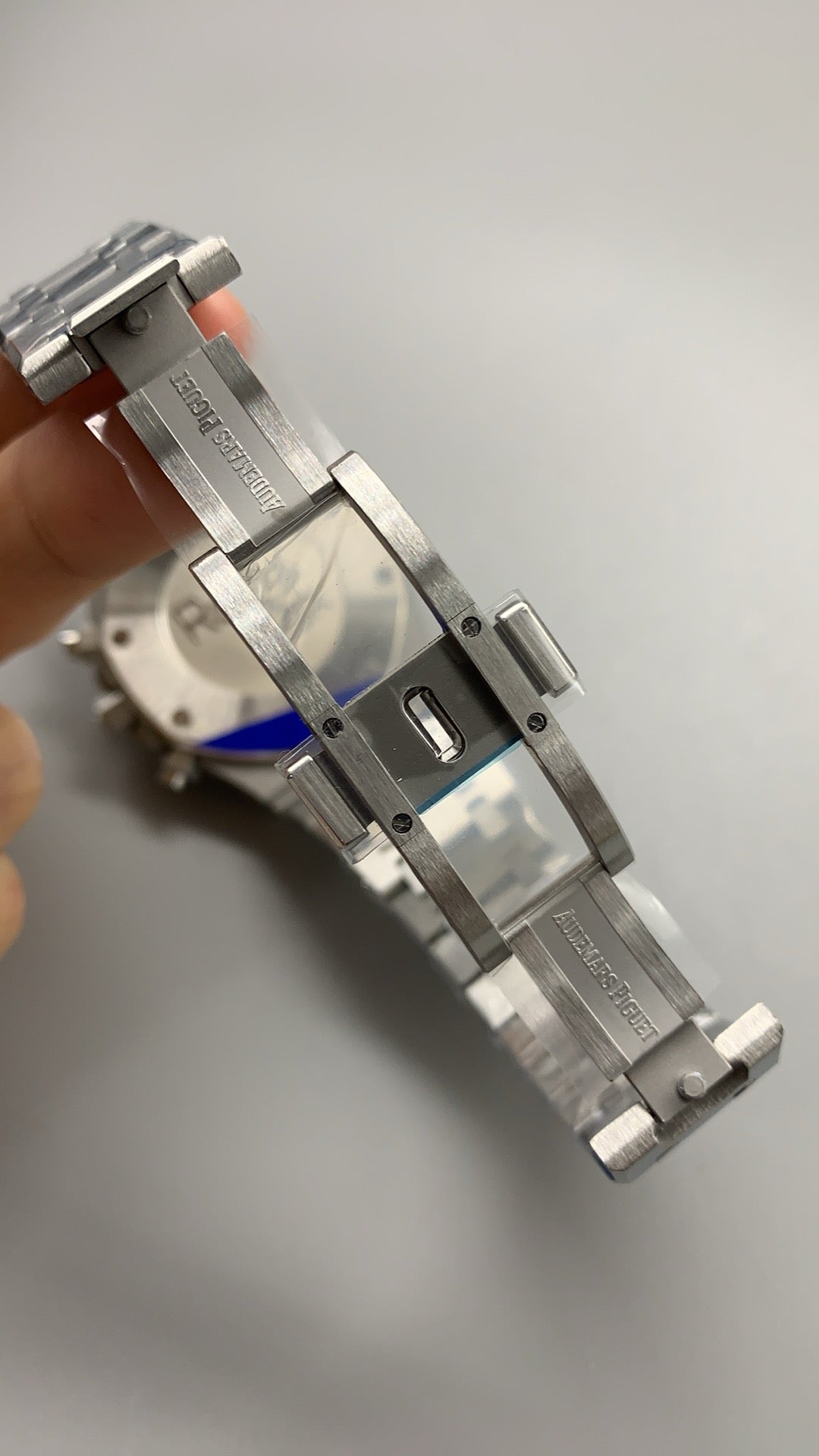 Audemars Piguet Royal Oak 26331ST | 41MM | ตัวเรือนสแตนเลสสตีล | หน้าปัดสีน้ำเงิน | จับเวลา Chronograph | กลไกอัตโนมัติ Cal.2385