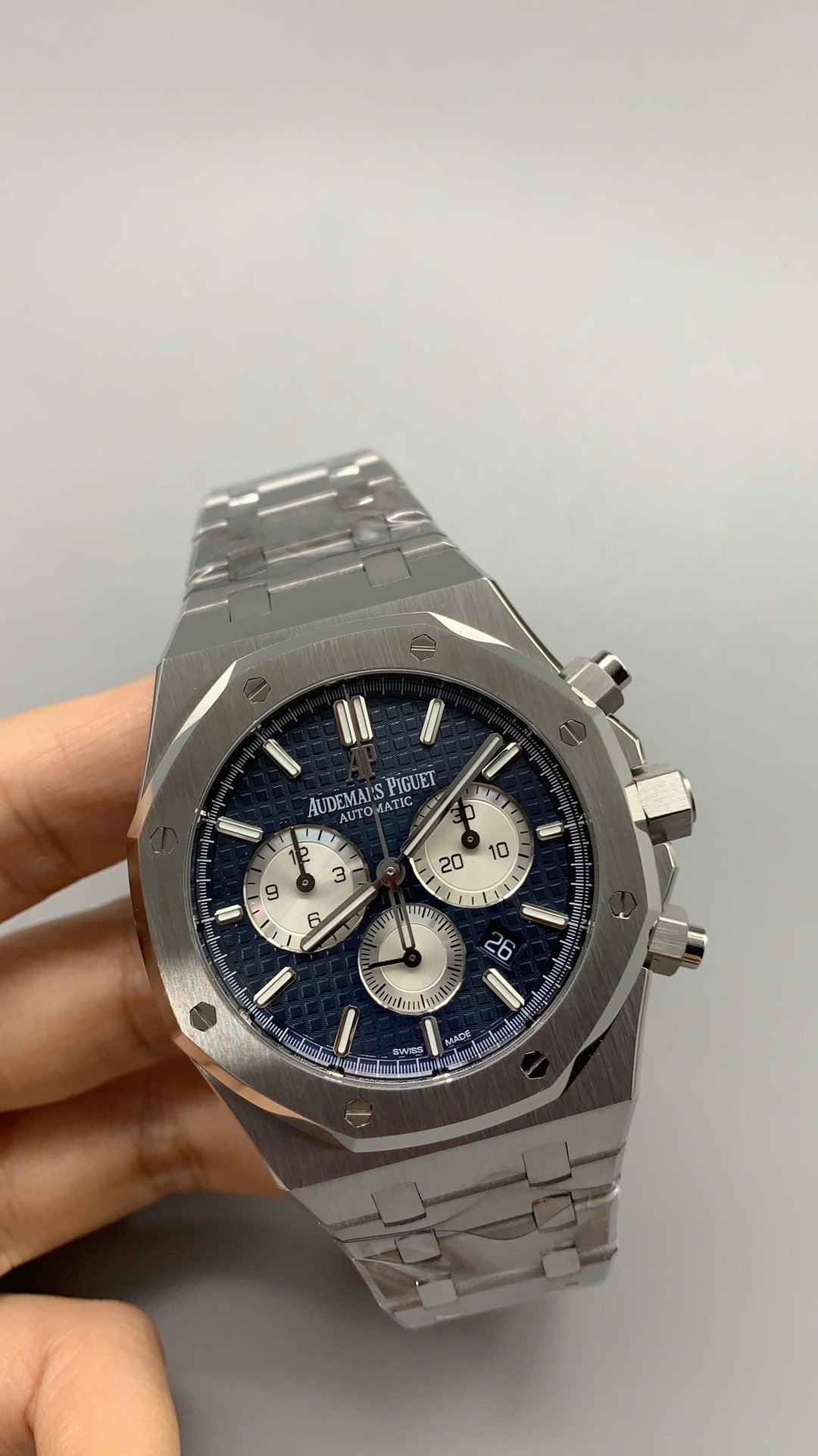 Audemars Piguet Royal Oak 26331ST | 41MM | ตัวเรือนสแตนเลสสตีล | หน้าปัดสีน้ำเงิน | จับเวลา Chronograph | กลไกอัตโนมัติ Cal.2385