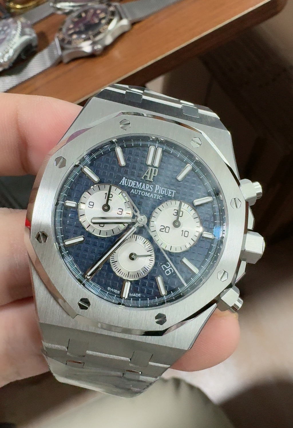 Audemars Piguet Royal Oak 26331ST | 41MM | ตัวเรือนสแตนเลสสตีล | หน้าปัดสีน้ำเงิน | จับเวลา Chronograph | กลไกอัตโนมัติ Cal.2385