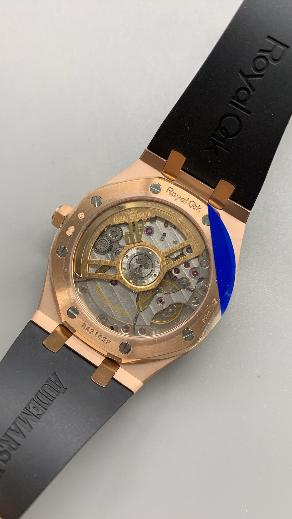 Audemars Piguet Royal Oak 15500 | 41MM | ตัวเรือนสแตนเลสสตีลเคลือบสีโรสโกลด์แบบ PVD | หน้าปัดสีดำ | สายยาง | กลไกอัตโนมัติ Cal.4302