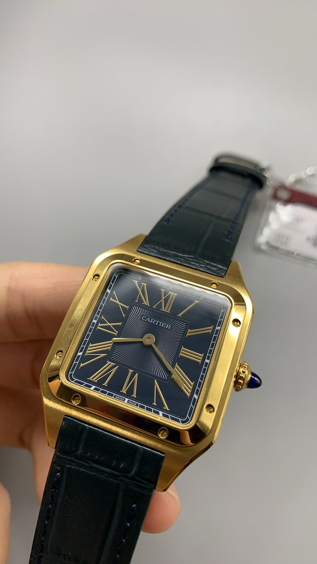 Cartier Tank Must de Cartier | ขนาดกลาง 43×31 มม. | สีโกลด์ | อัตโนมัติ