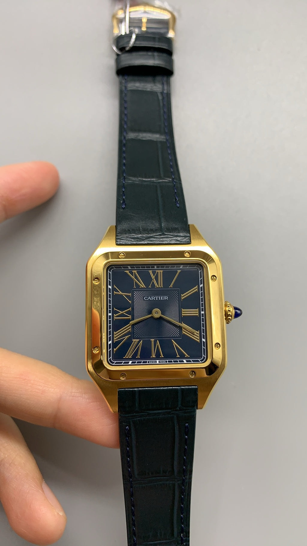 Cartier Tank Must de Cartier | ขนาดกลาง 43×31 มม. | สีโกลด์ | อัตโนมัติ
