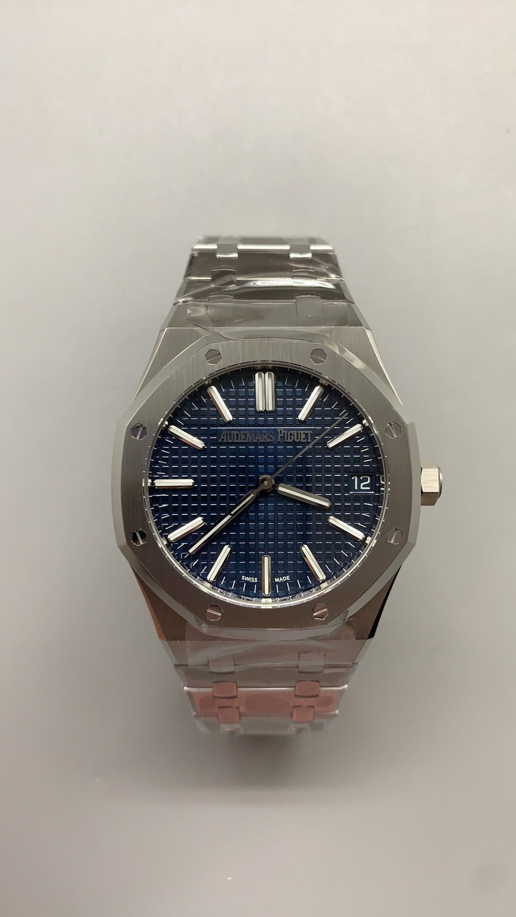 Audemars Piguet Royal Oak 15510ST | 41MM | ตัวเรือนสแตนเลสสตีล | หน้าปัดสีน้ำเงิน | กลไกอัตโนมัติ Cal.4302