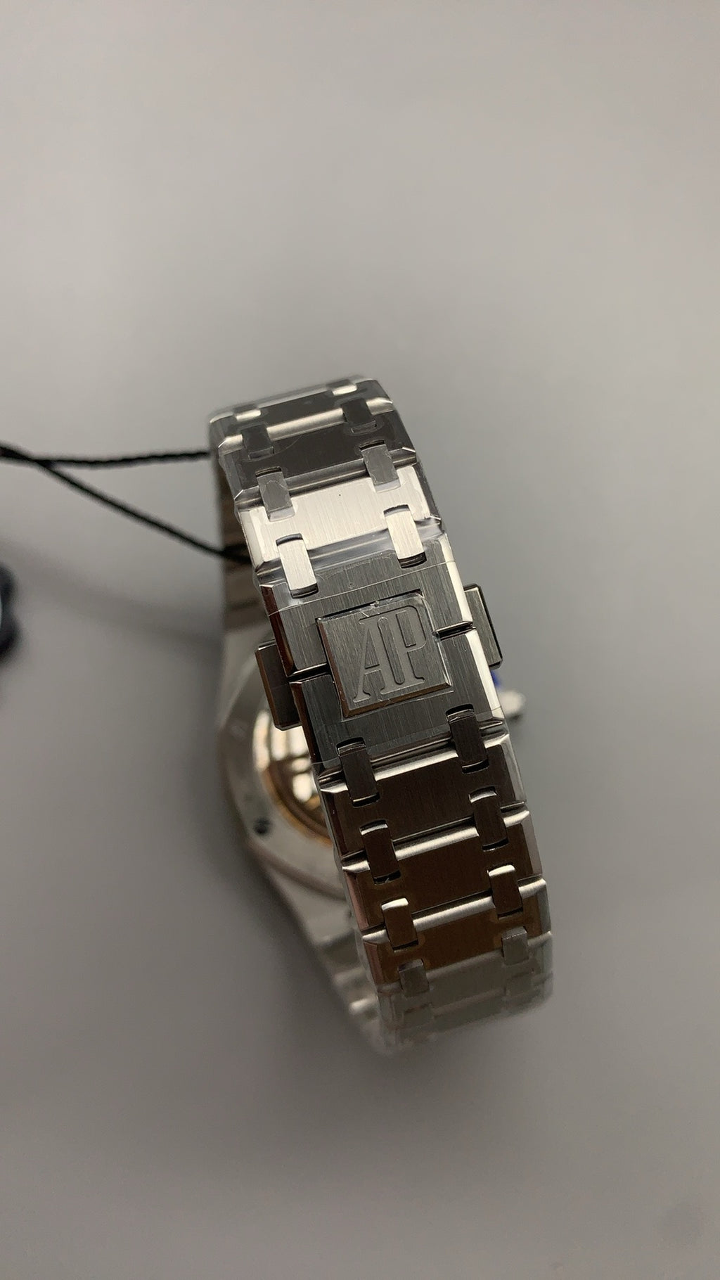 Audemars Piguet Royal Oak 16202ST | 39MM | ตัวเรือนสแตนเลสสตีล | หน้าปัดสีน้ำเงินด้าน (Matte Blue) | กลไกอัตโนมัติ Cal.7121