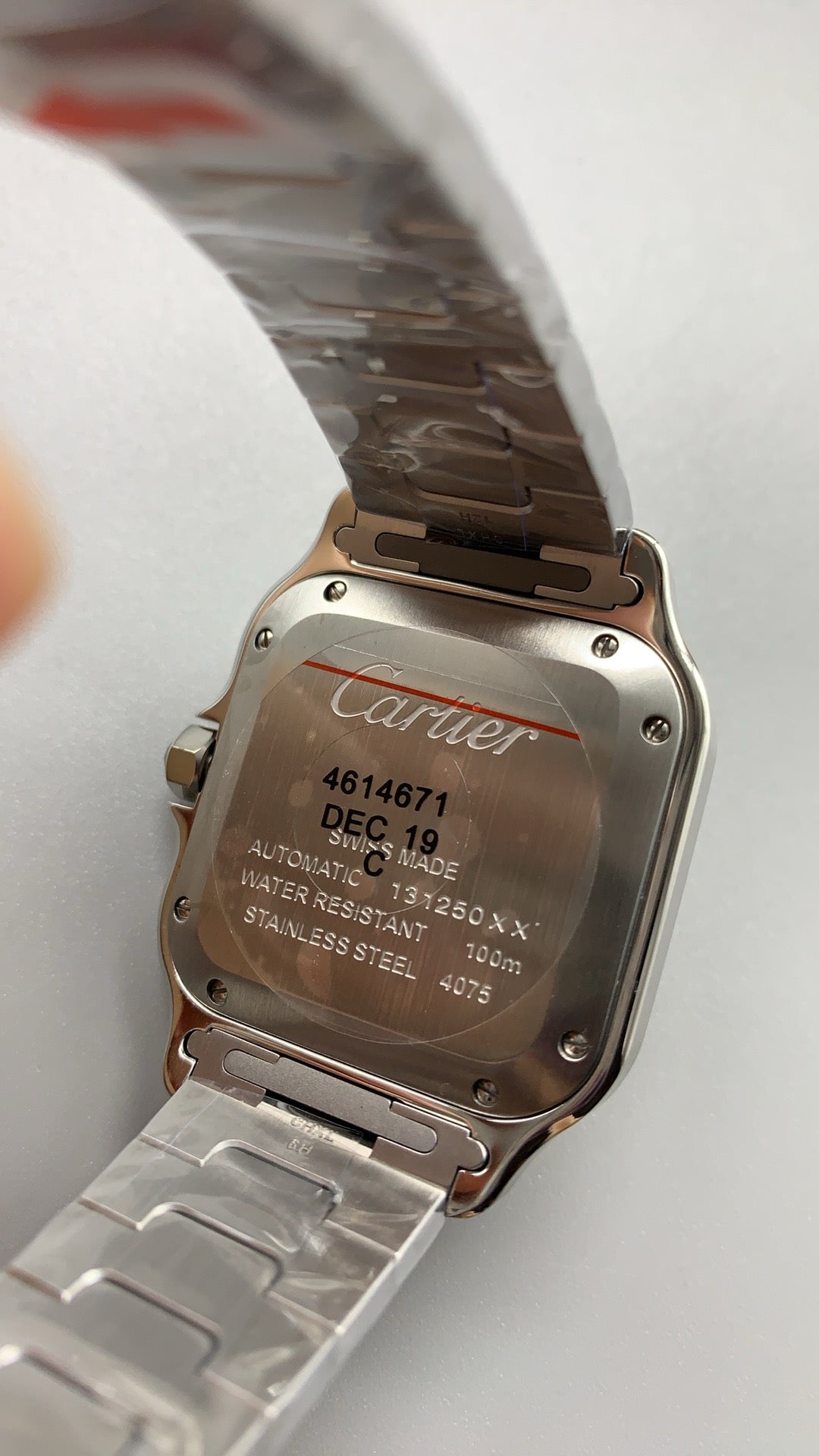 Cartier Santos de Cartier | ขนาด 35 มม. | ระบบอัตโนมัติ | ตัวเรือนสี่เหลี่ยม | สายหนัง / สายเหล็ก