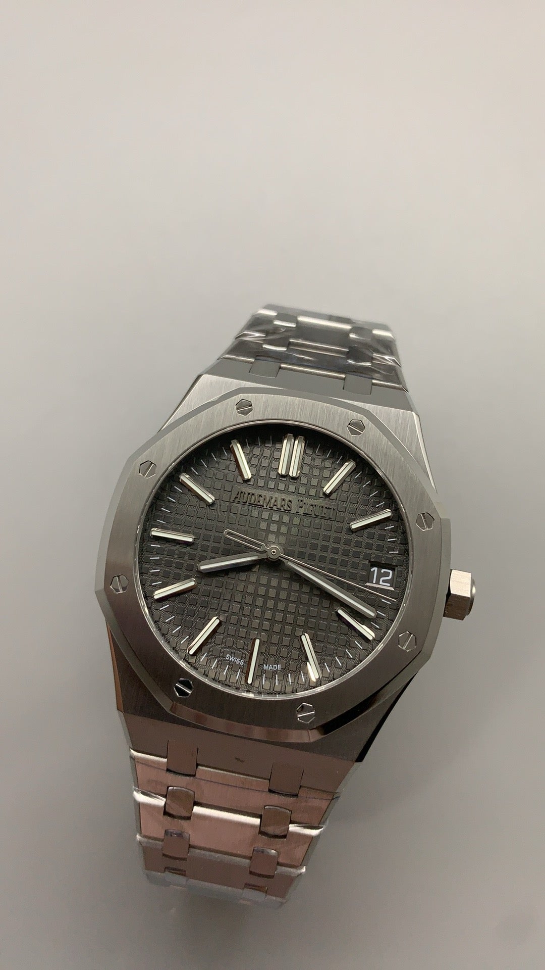 Audemars Piguet Royal Oak 15510ST | 41MM | ตัวเรือนสแตนเลสสตีล | หน้าปัดสีเทา | กลไกอัตโนมัติ Cal.4302