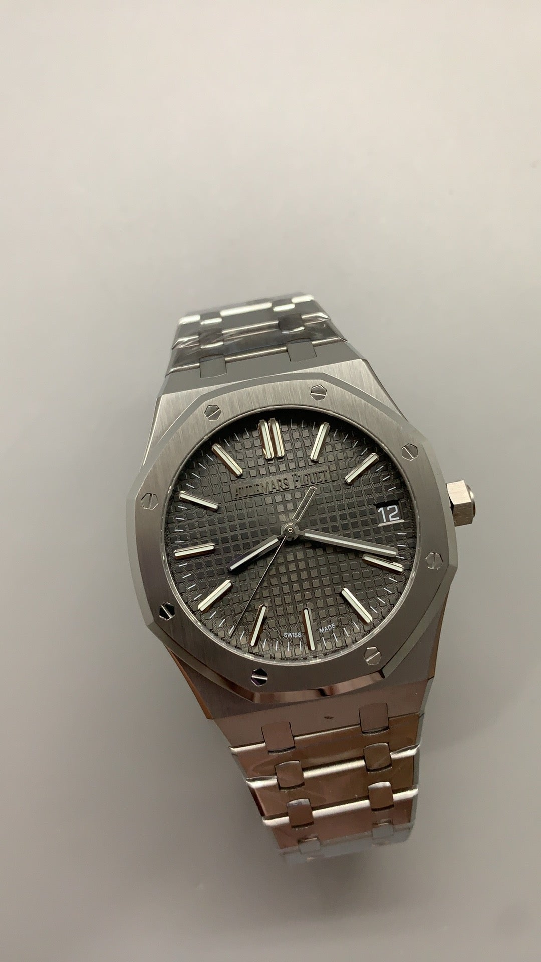 Audemars Piguet Royal Oak 15510ST | 41MM | ตัวเรือนสแตนเลสสตีล | หน้าปัดสีเทา | กลไกอัตโนมัติ Cal.4302