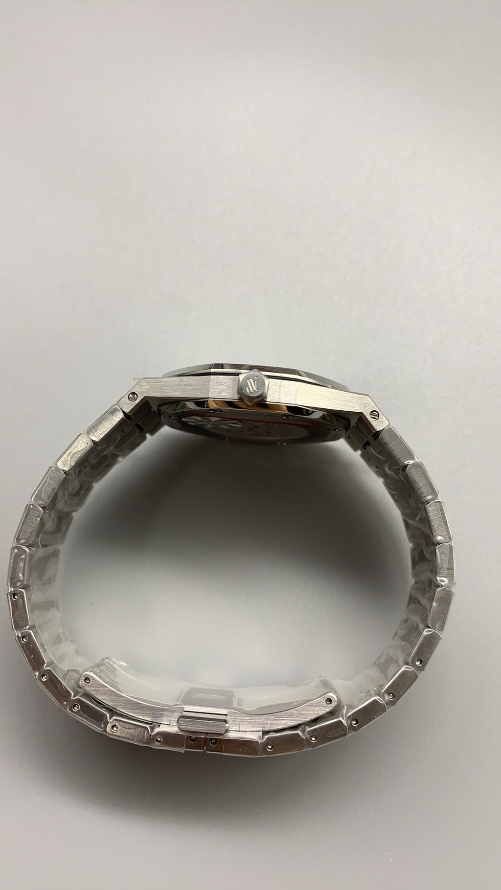 Audemars Piguet Royal Oak 33MM | ตัวเรือนสแตนเลสสตีล | หน้าปัดสีขาว | ระบบควอทซ์ (Quartz)