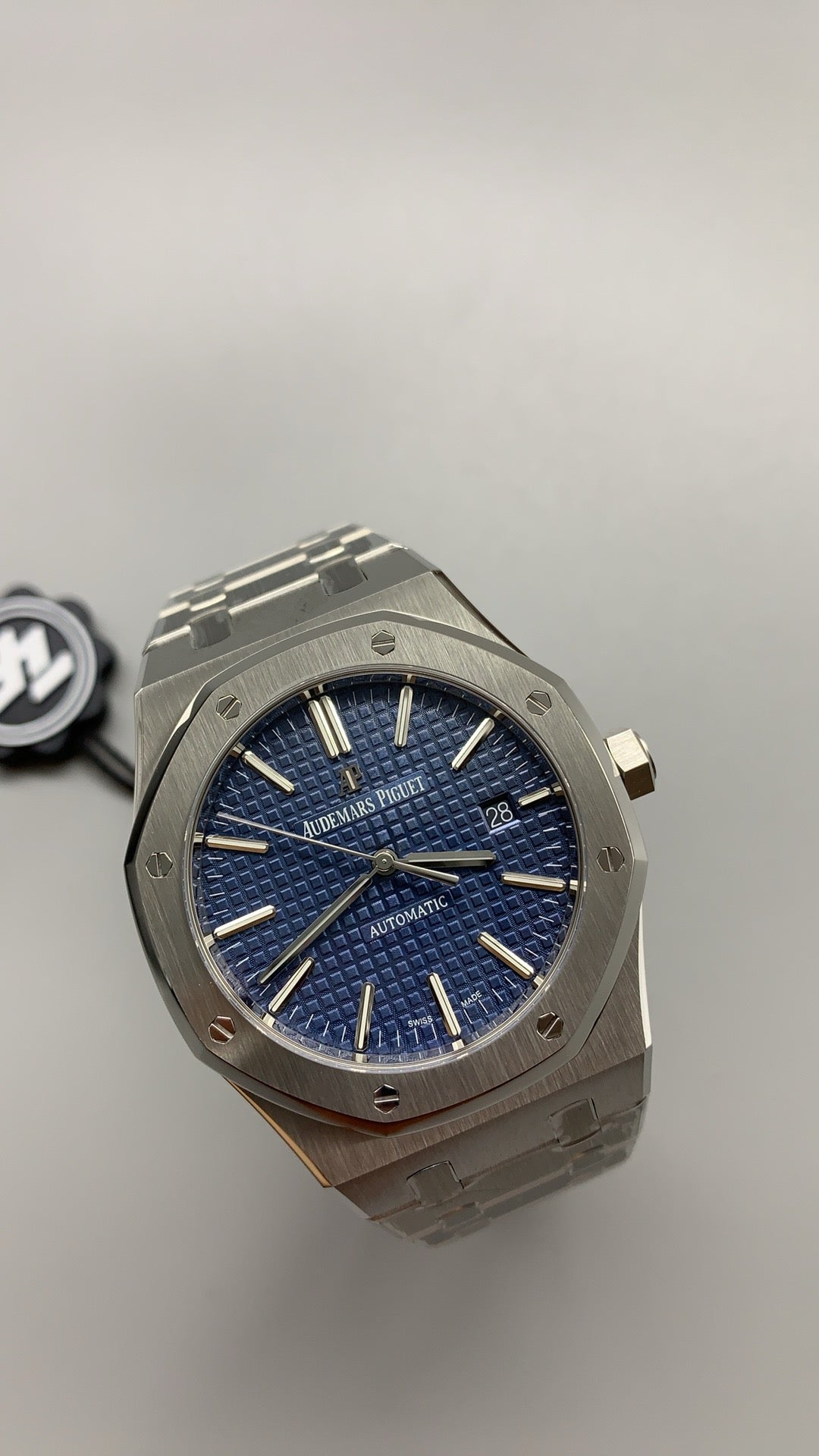 Audemars Piguet Royal Oak 15400ST | 41MM | ตัวเรือนสแตนเลสสตีล | หน้าปัดสีน้ำเงิน | กลไกอัตโนมัติ Cal.3120