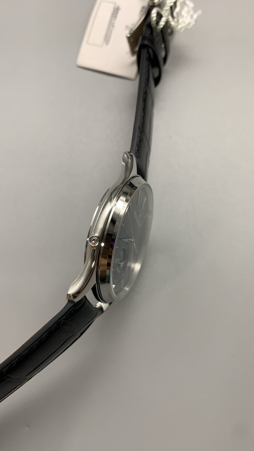 Jaeger-LeCoultre Master Ultra Thin Moon | 39MM | ตัวเรือนสแตนเลสสตีล | ฟังก์ชันข้างขึ้นข้างแรม + วันที่ | หน้าปัดสีน้ำเงิน | สายหนังจระเข้สีดำ | กลไกอัตโนมัติ Cal.925/1