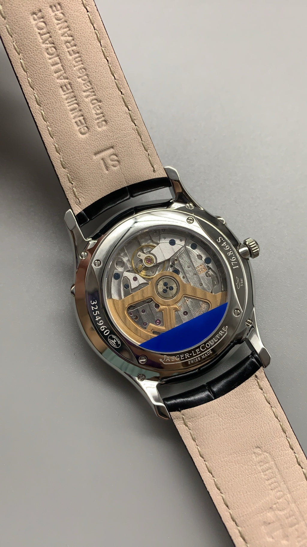 Jaeger-LeCoultre Master Ultra Thin Moon | 39MM | ตัวเรือนสแตนเลสสตีล | ฟังก์ชันข้างขึ้นข้างแรม + วันที่ | หน้าปัดสีน้ำเงิน | สายหนังจระเข้สีดำ | กลไกอัตโนมัติ Cal.925/1