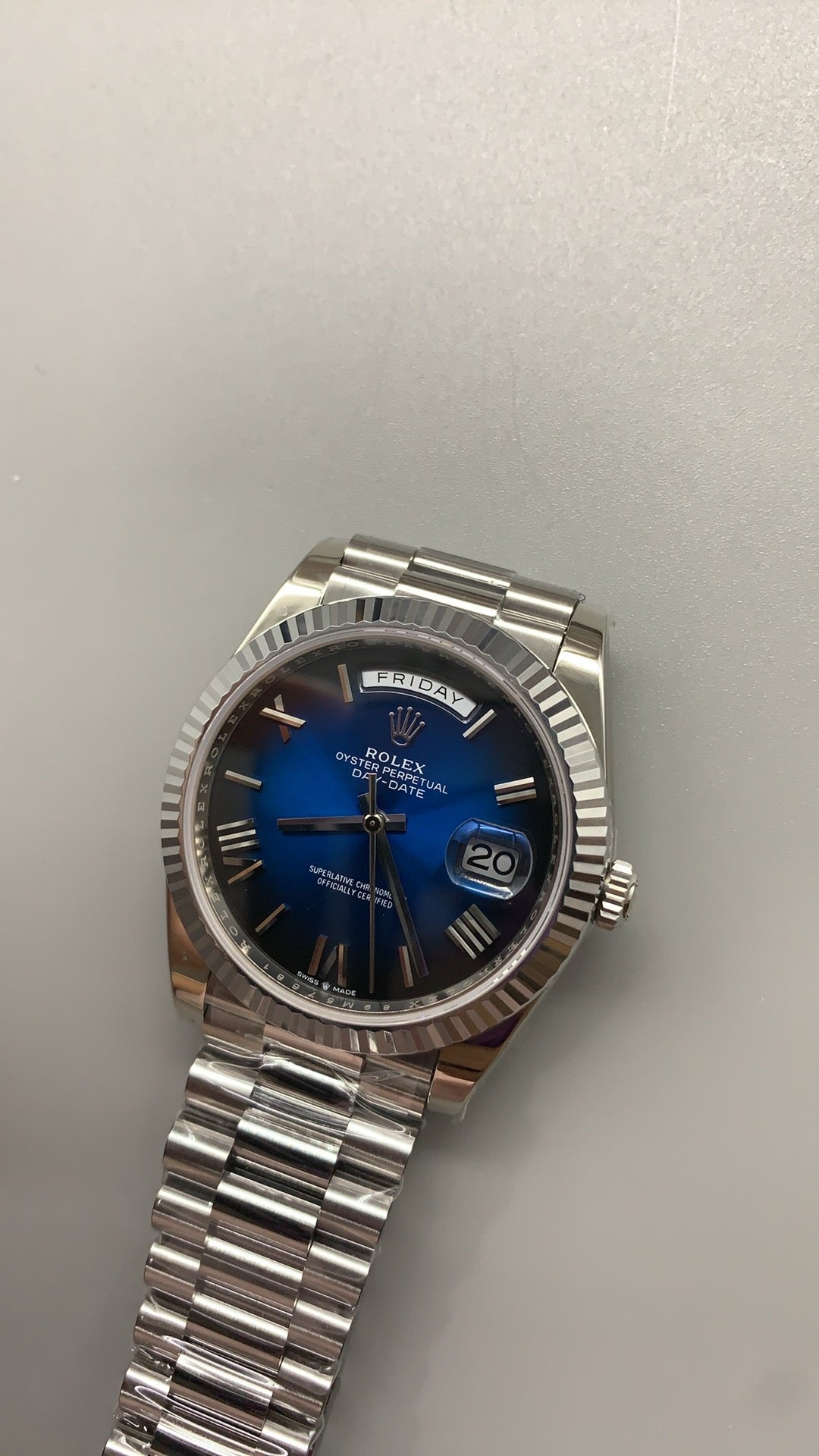 Rolex Day-Date 40MM | หน้าปัดฟูมสโมคบลู | กลไกอัตโนมัติ Cal.3255