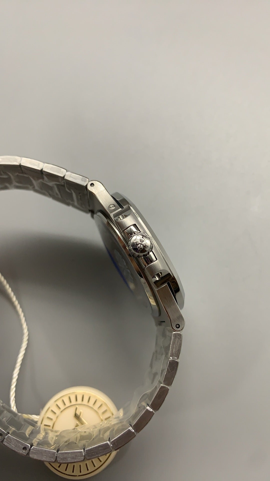 Patek Philippe Nautilus 5712 | 40MM | รุ่นใหม่! พร้อมบานพับสายแบบใหม่ | หน้าปัดสีน้ำเงินเทา | กลไกอัตโนมัติ Cal.240