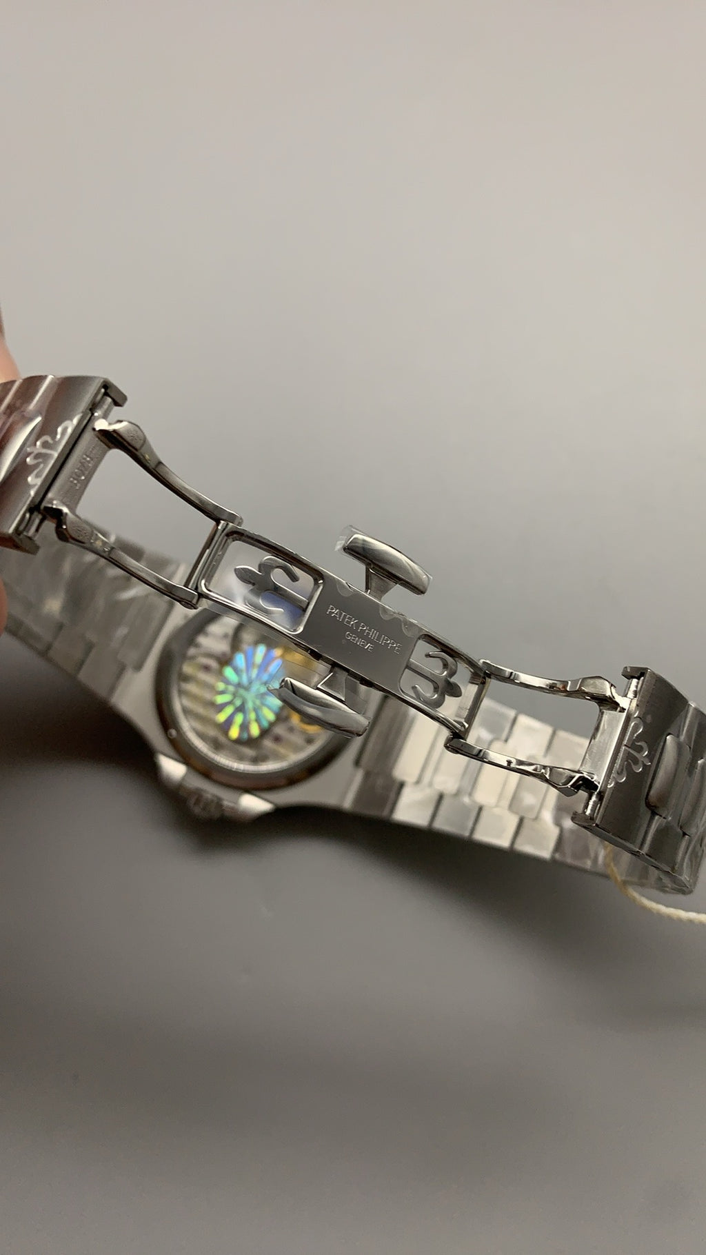 Patek Philippe Nautilus 5712 | 40MM | รุ่นใหม่! พร้อมบานพับสายแบบใหม่ | หน้าปัดสีน้ำเงินเทา | กลไกอัตโนมัติ Cal.240