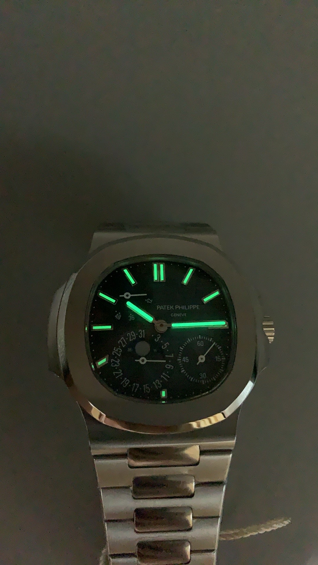 Patek Philippe Nautilus 5712 | 40MM | รุ่นใหม่! พร้อมบานพับสายแบบใหม่ | หน้าปัดสีน้ำเงินเทา | กลไกอัตโนมัติ Cal.240