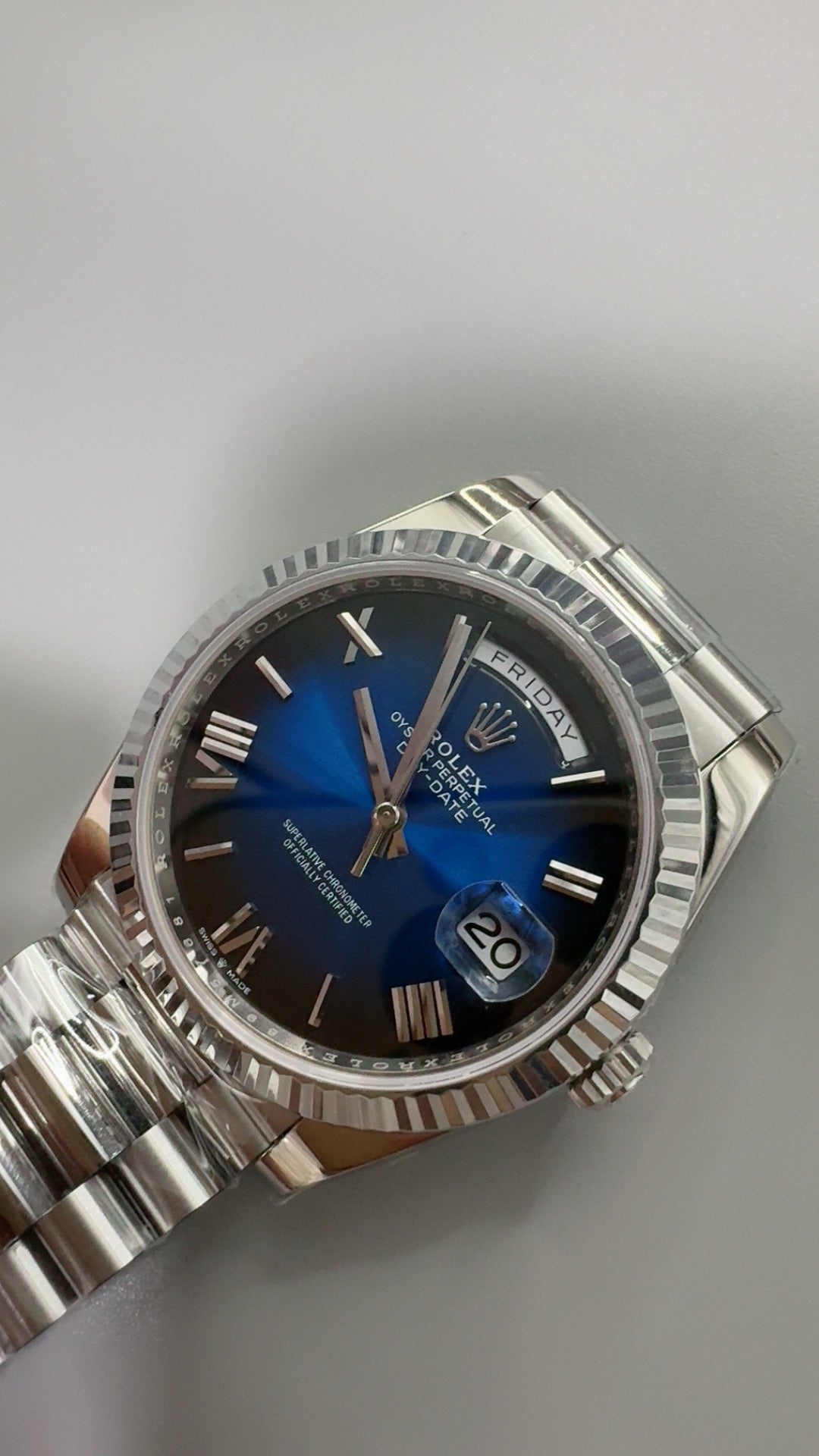 Rolex Day-Date 40MM | หน้าปัดฟูมสโมคบลู | กลไกอัตโนมัติ Cal.3255