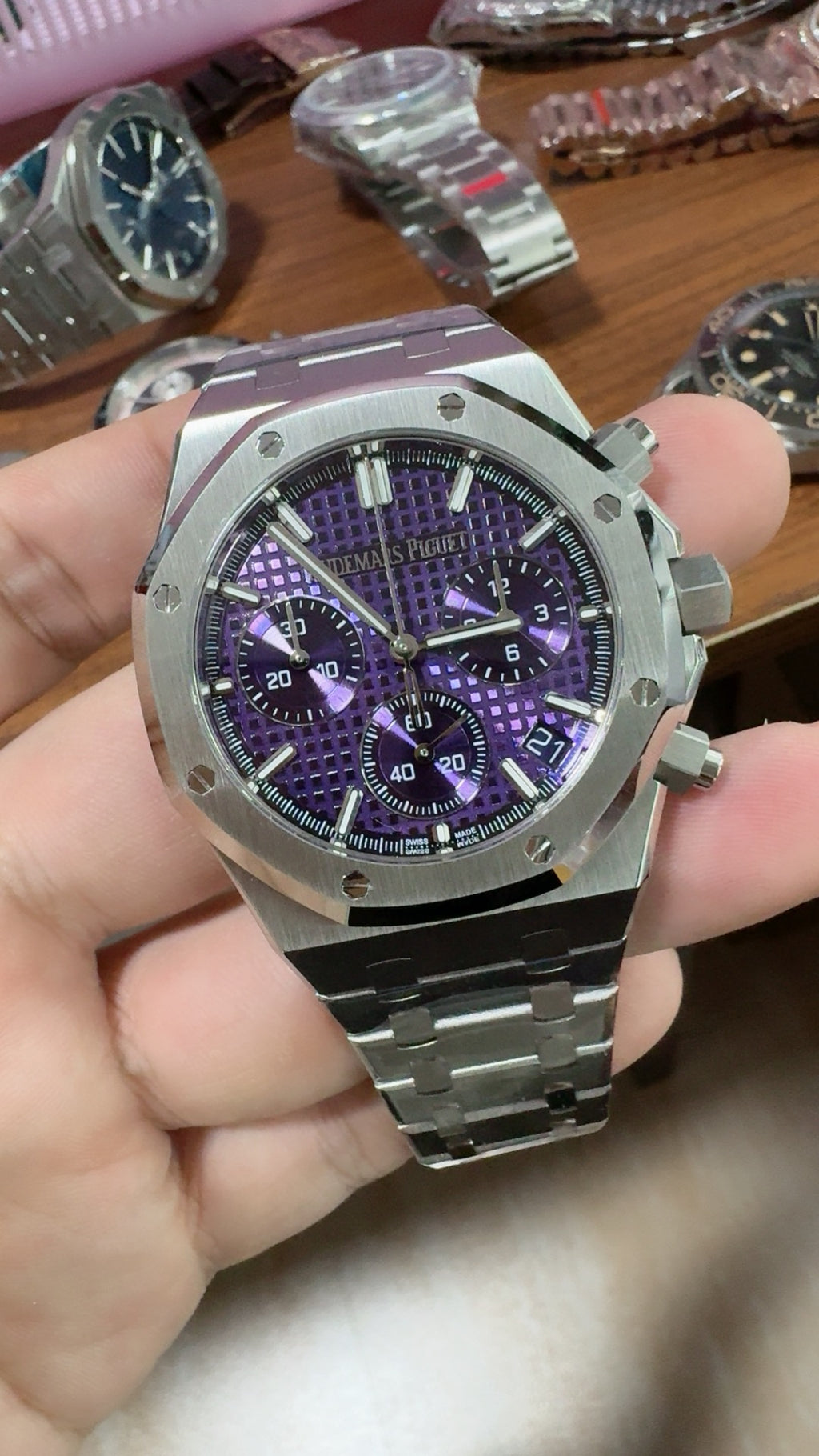Audemars Piguet Royal Oak 26240ST | 41MM | ตัวเรือนสแตนเลสสตีล | หน้าปัดสีม่วง | จับเวลา Chronograph | กลไกอัตโนมัติ Cal.4401