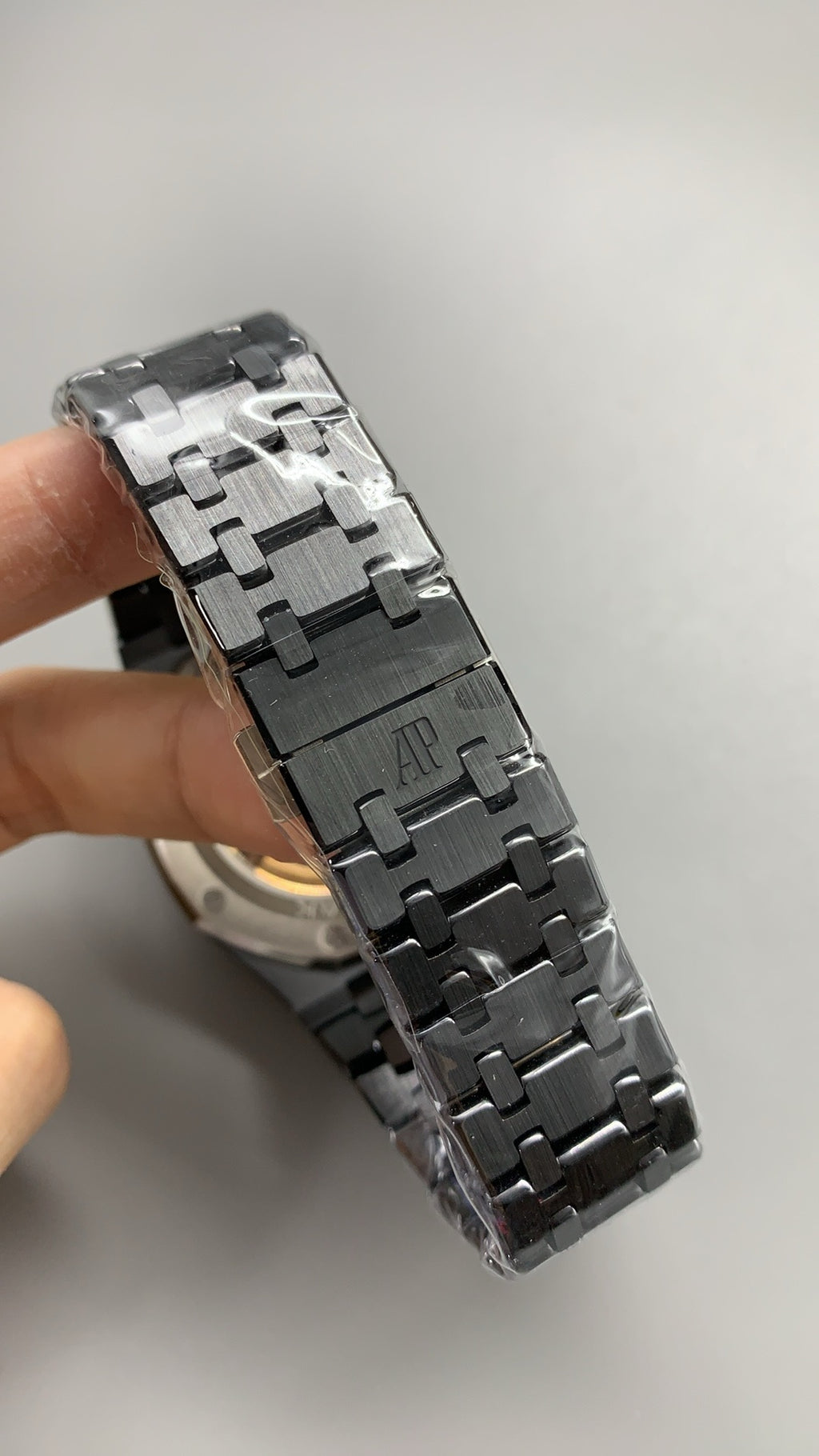 Audemars Piguet Royal Oak 15407CE | 41MM | ตัวเรือนเซรามิกสีดำ | โครงสร้างแบบเปลือย (Skeleton) | กลไกอัตโนมัติ Cal.3132