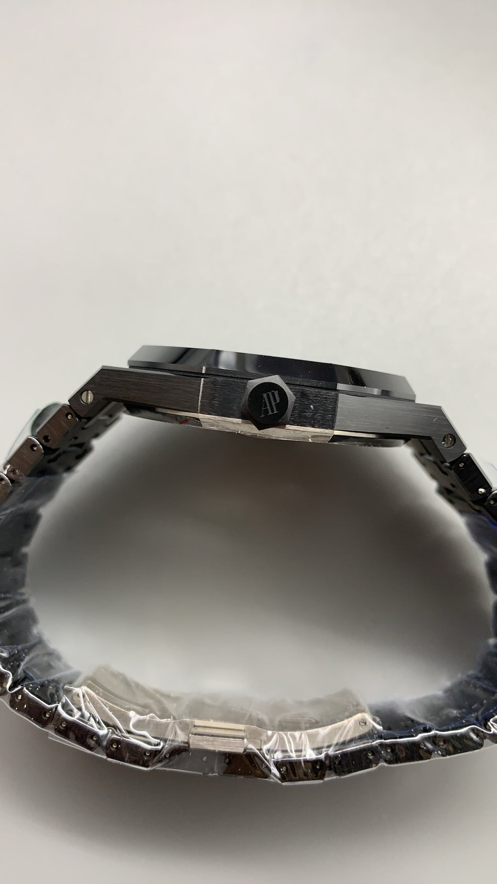 Audemars Piguet Royal Oak 15407CE | 41MM | ตัวเรือนเซรามิกสีดำ | โครงสร้างแบบเปลือย (Skeleton) | กลไกอัตโนมัติ Cal.3132