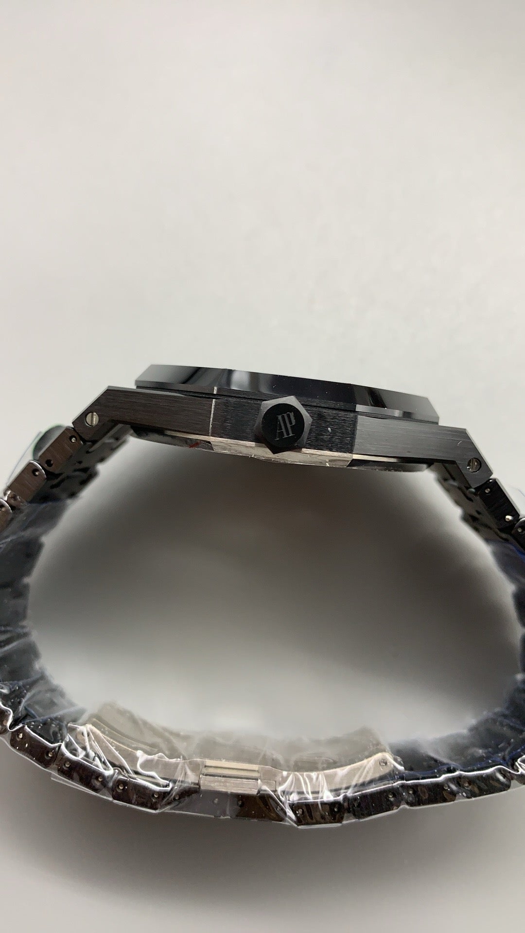 Audemars Piguet Royal Oak 15407CE | 41MM | ตัวเรือนเซรามิกสีดำ | โครงสร้างแบบเปลือย (Skeleton) | กลไกอัตโนมัติ Cal.3132