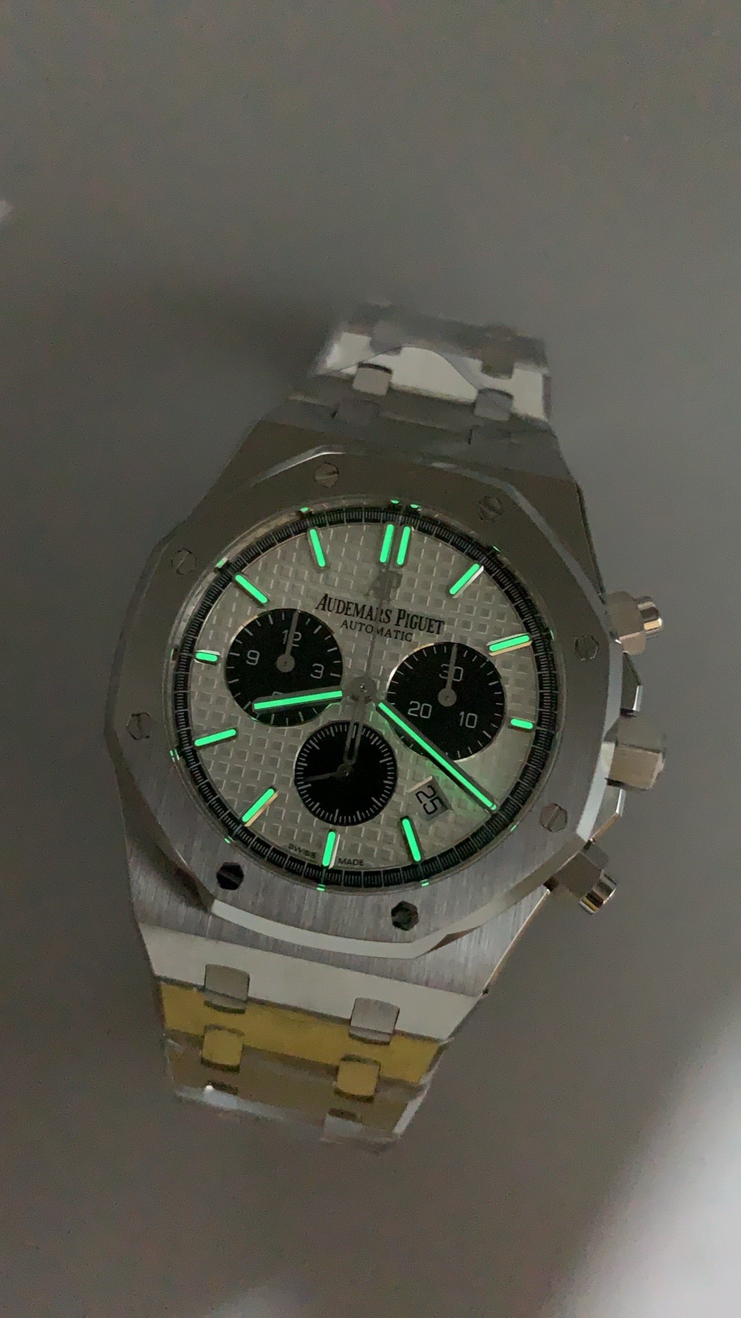 Audemars Piguet Royal Oak 26331ST | 41MM | ตัวเรือนสแตนเลสสตีล | หน้าปัดสีน้ำเงิน | จับเวลา Chronograph | กลไกอัตโนมัติ Cal.2385