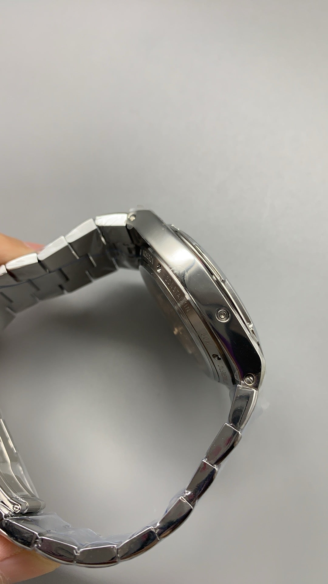 Vacheron Constantin Overseas Perpetual Calendar | 41.5MM | ตัวเรือนสแตนเลสสตีล | ปฏิทินถาวร + ข้างขึ้นข้างแรม | กลไกอัตโนมัติ Cal.1120 QP/1