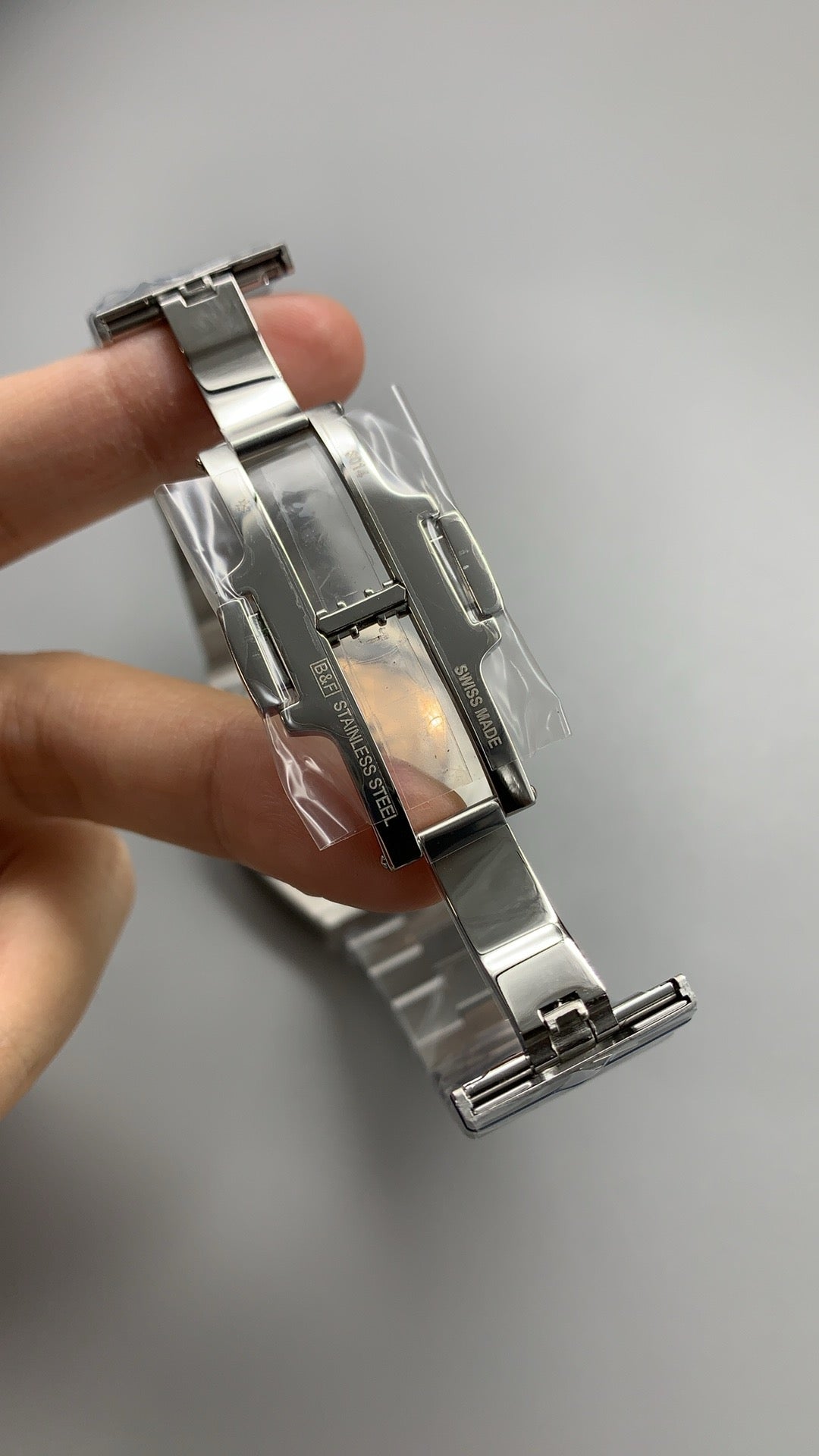 Vacheron Constantin Overseas Perpetual Calendar | 41.5MM | ตัวเรือนสแตนเลสสตีล | ปฏิทินถาวร + ข้างขึ้นข้างแรม | กลไกอัตโนมัติ Cal.1120 QP/1