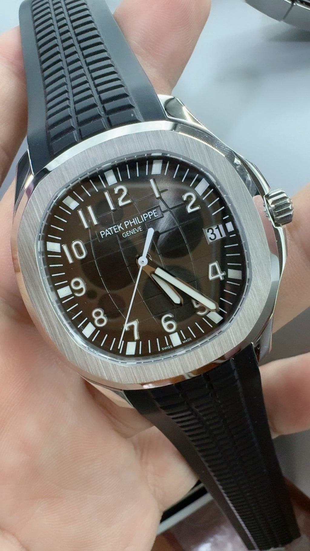 Patek Philippe Aquanaut 5167 | 40MM | หน้าปัดสีดำลายตาราง | สายยาง | กลไกอัตโนมัติ Cal.324 S C